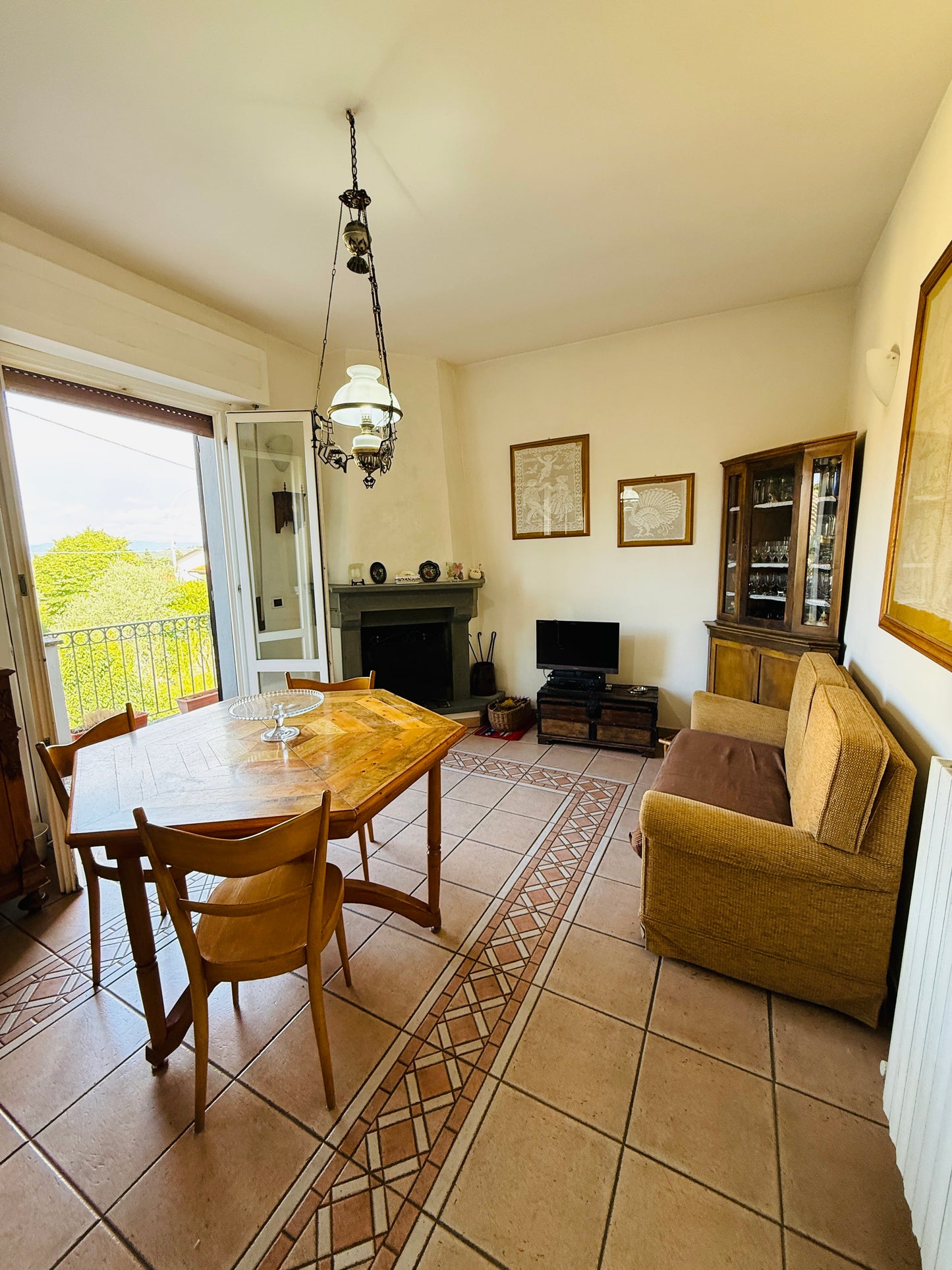 House for sale with garden and terrace