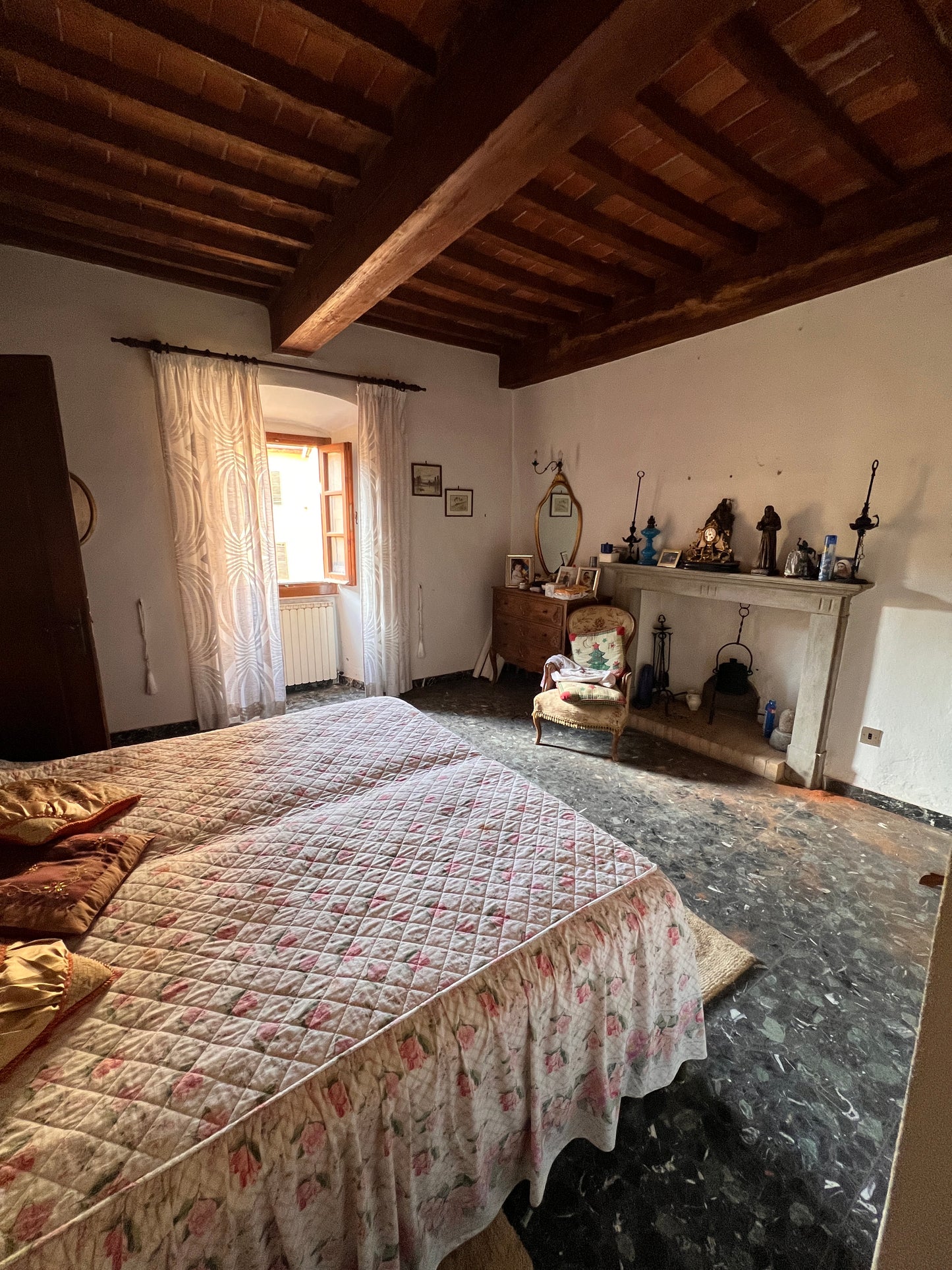 Old castle village house 300 sqm