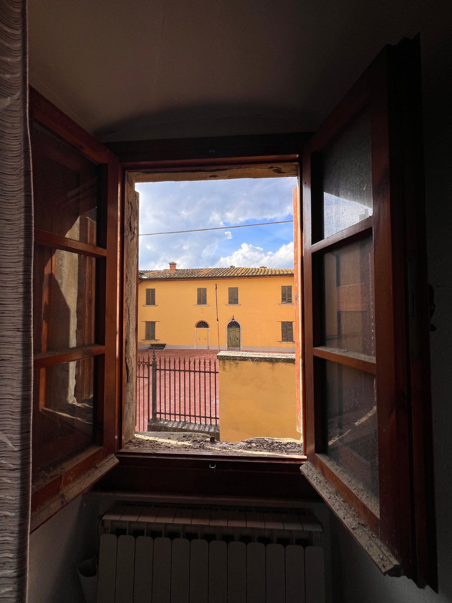 Old castle village house 300 sqm