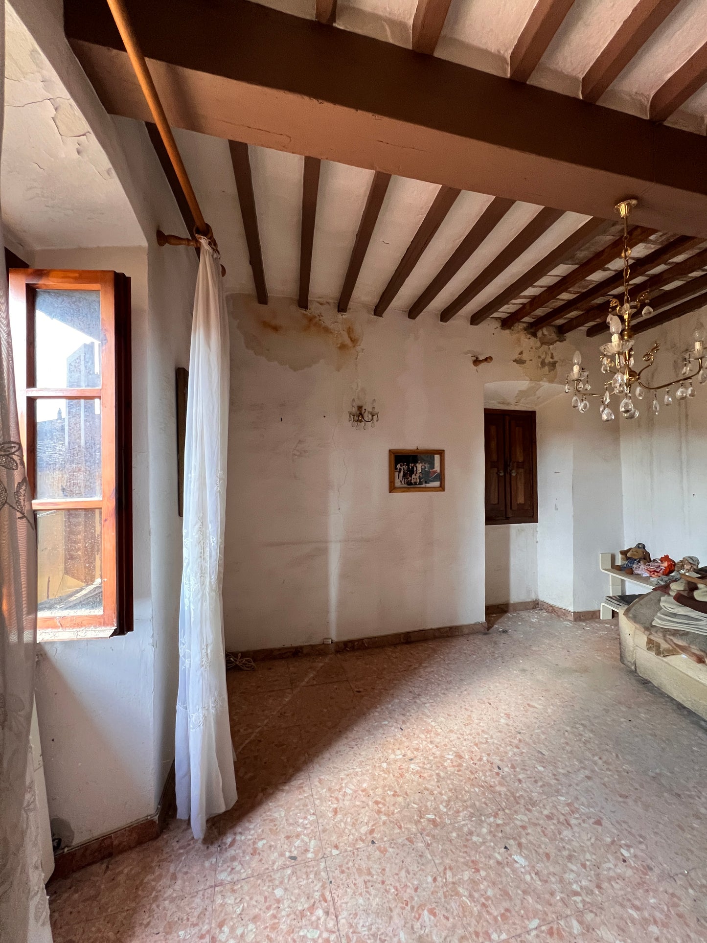 Old castle village house 300 sqm
