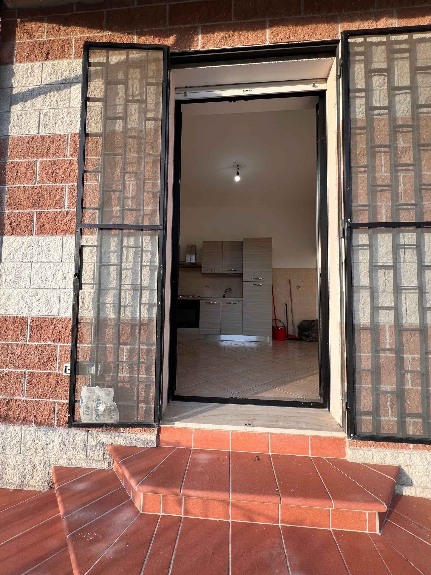 Big apartment one floor and garage