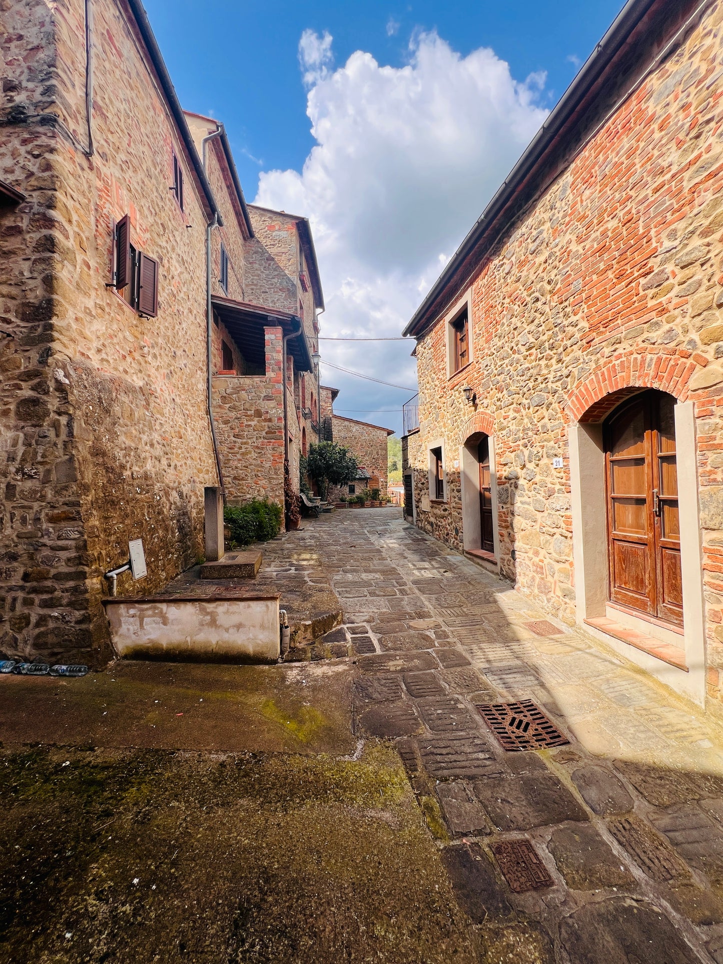 Stone house 4 bedrooms