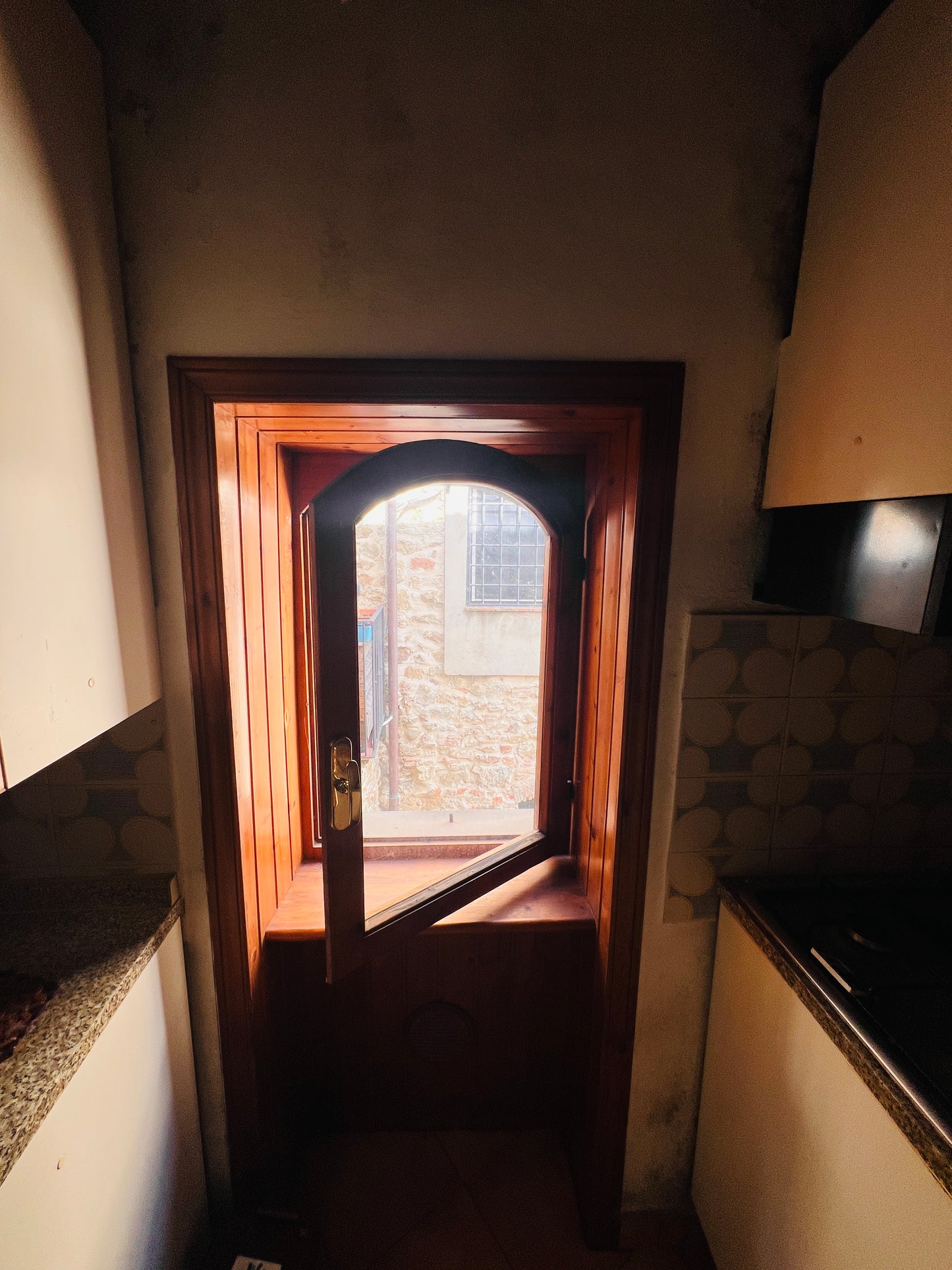 Stone house 4 bedrooms