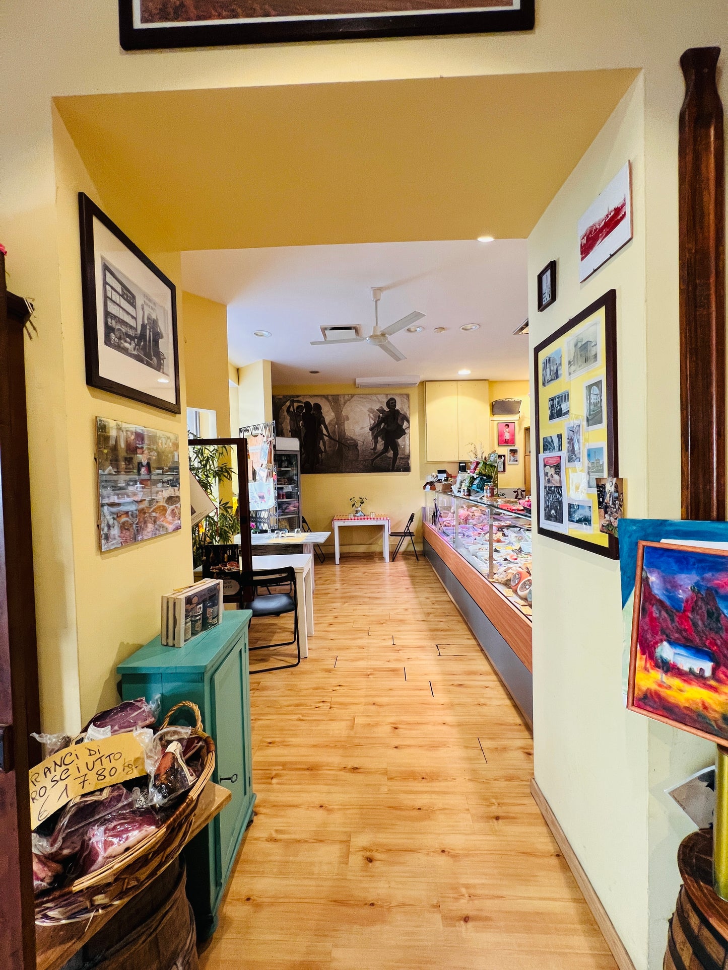 Grocery, Bar, diner