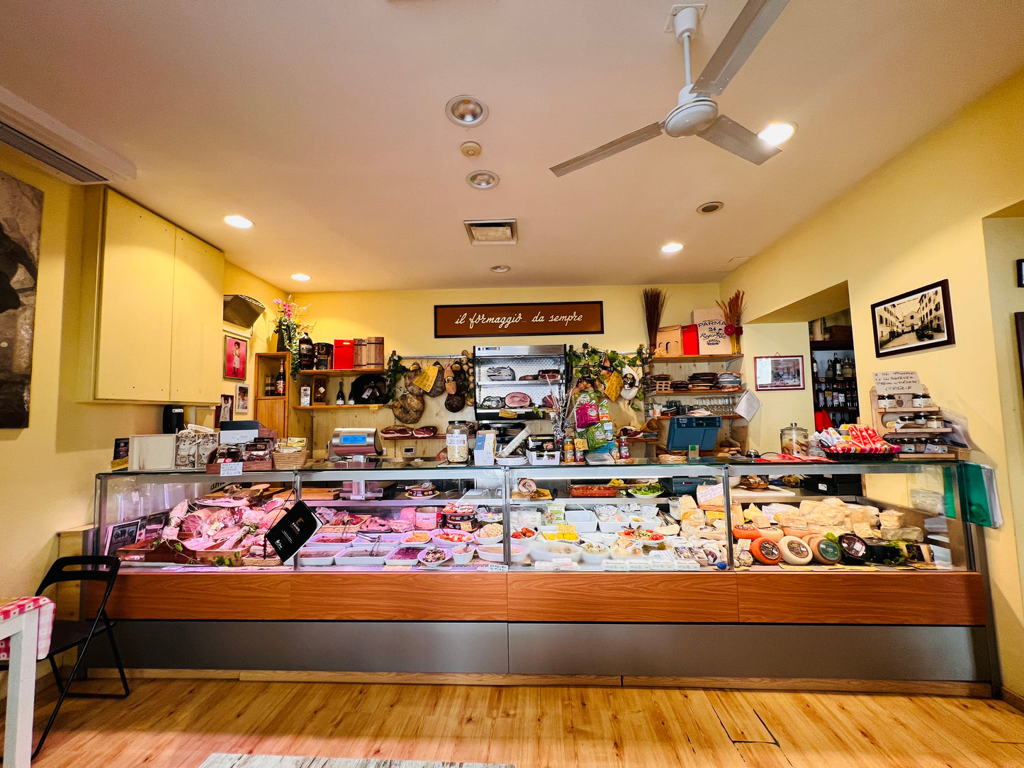 Grocery, Bar, diner