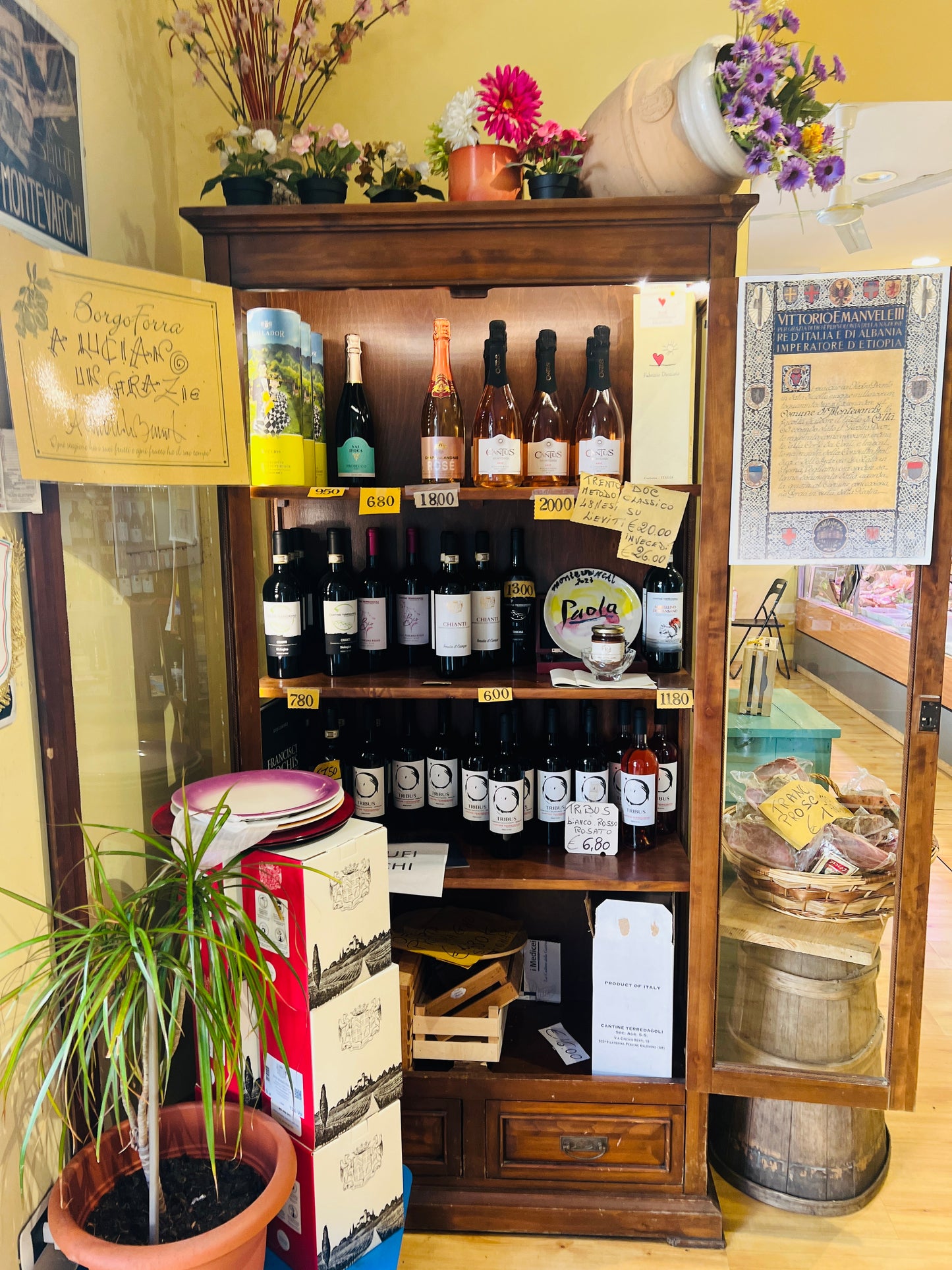 Grocery, Bar, diner