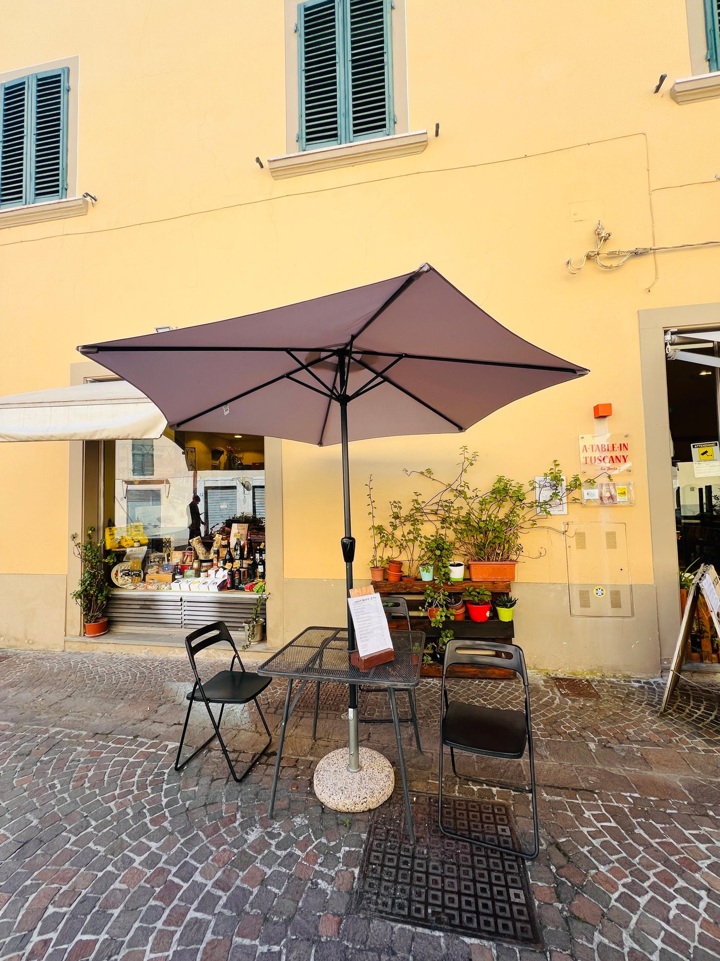 Grocery, Bar, diner
