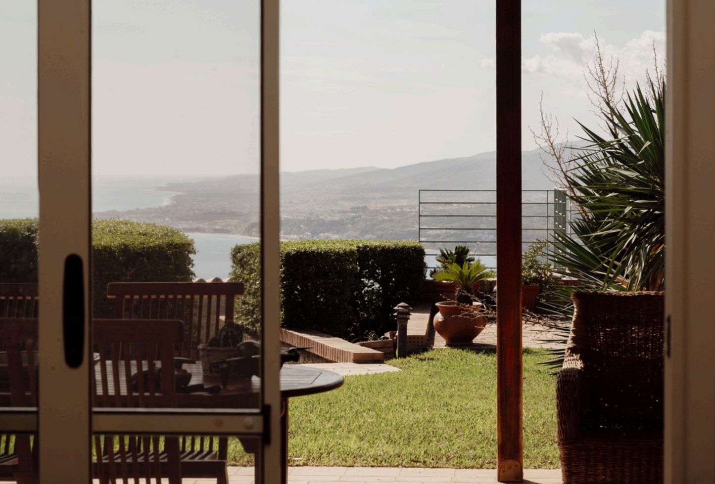 Villa with a pool sea view in Calabria