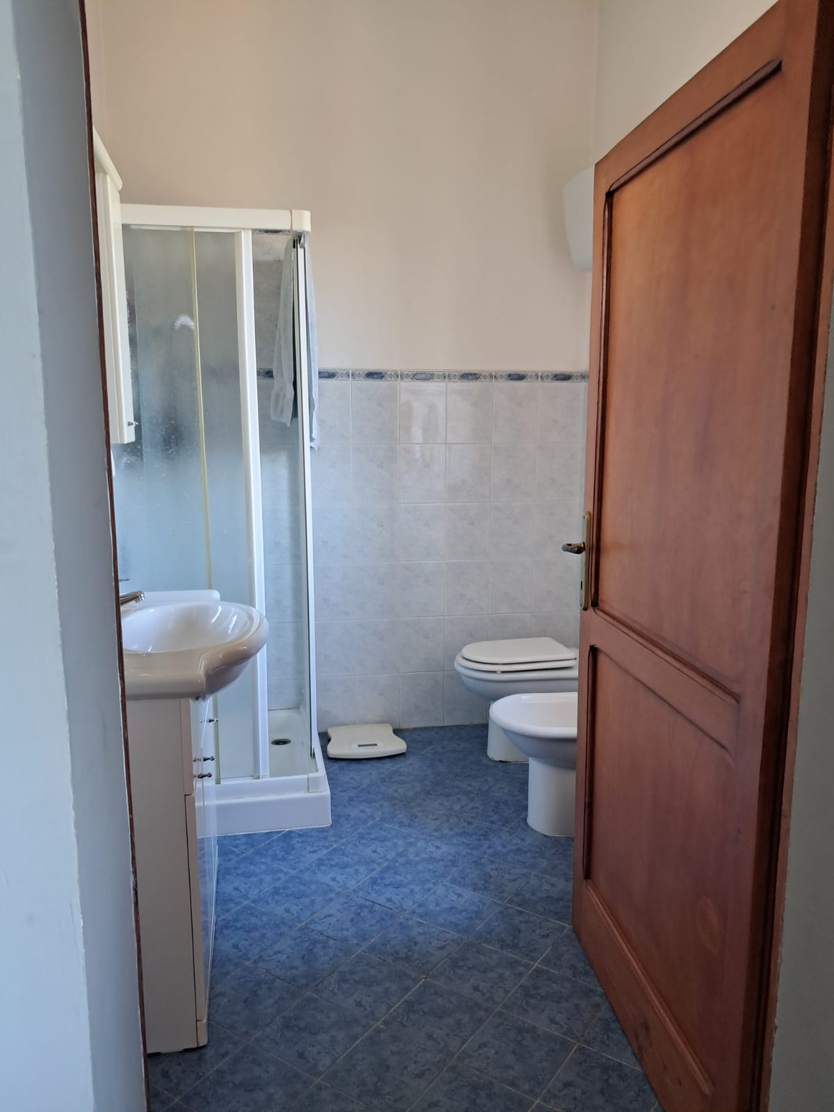 Move-in Ready Apartment Close to Amenities