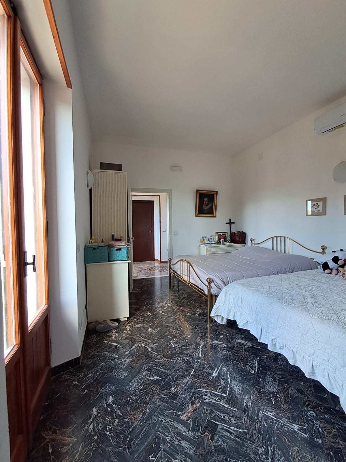 Move-in Ready Apartment Close to Amenities
