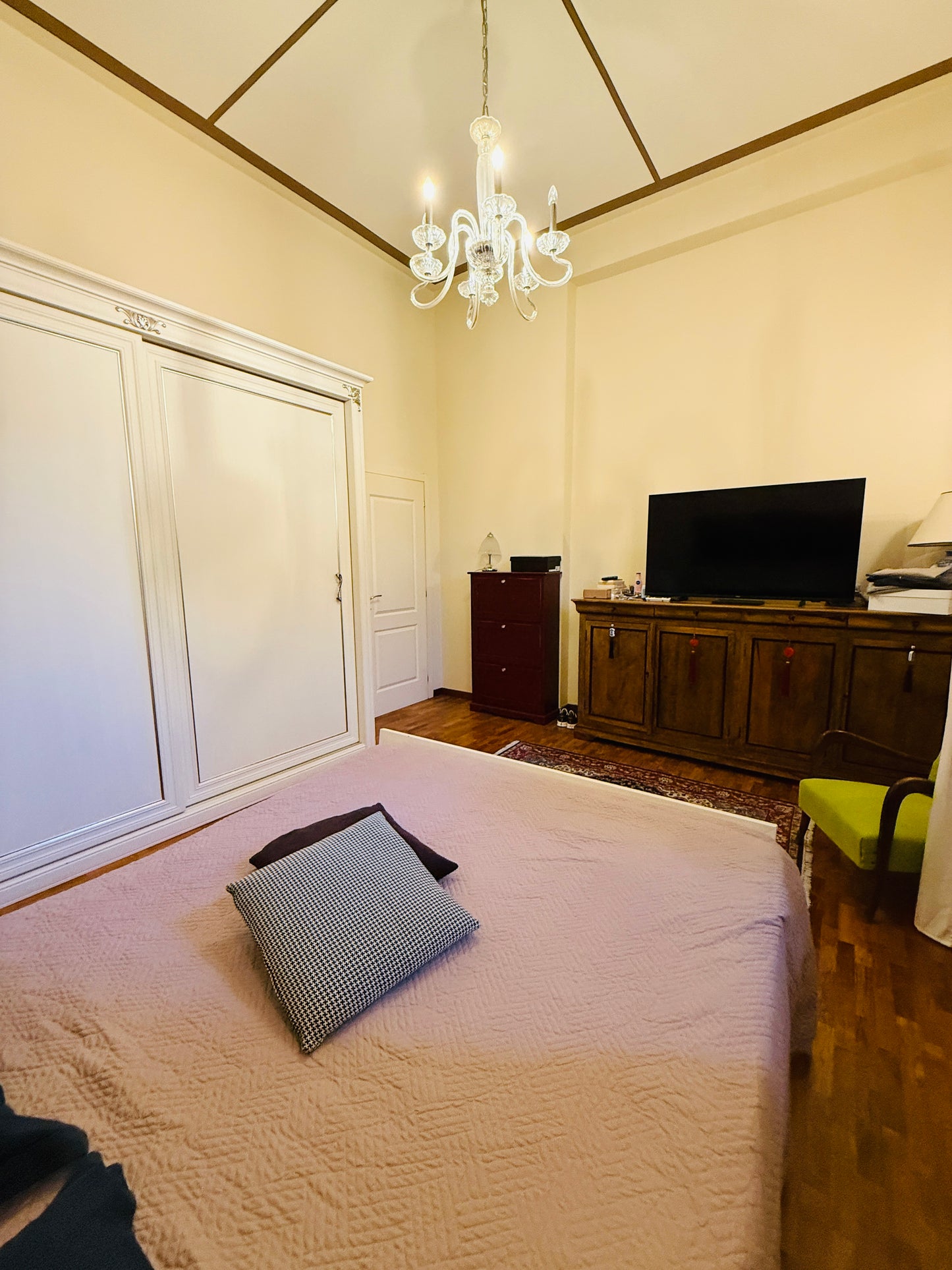 Luxury attic for sale