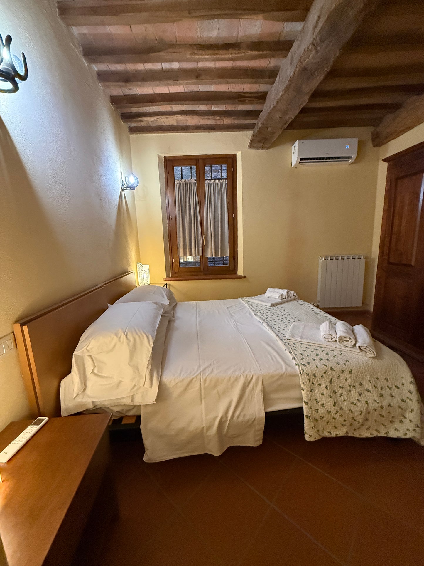 Charming Two-Room Apartment in the Historic Heart of the City on Via Soccini