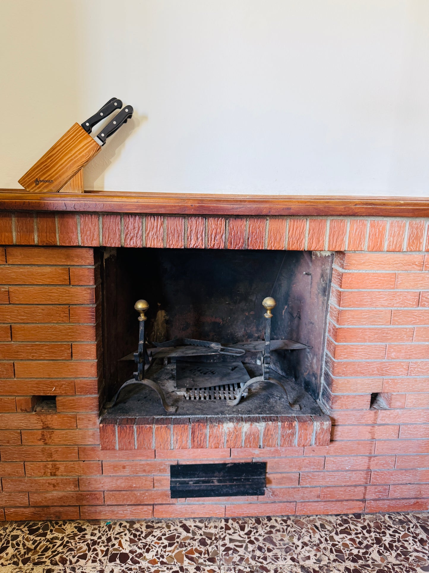 Move-in Ready Apartment Close to Amenities