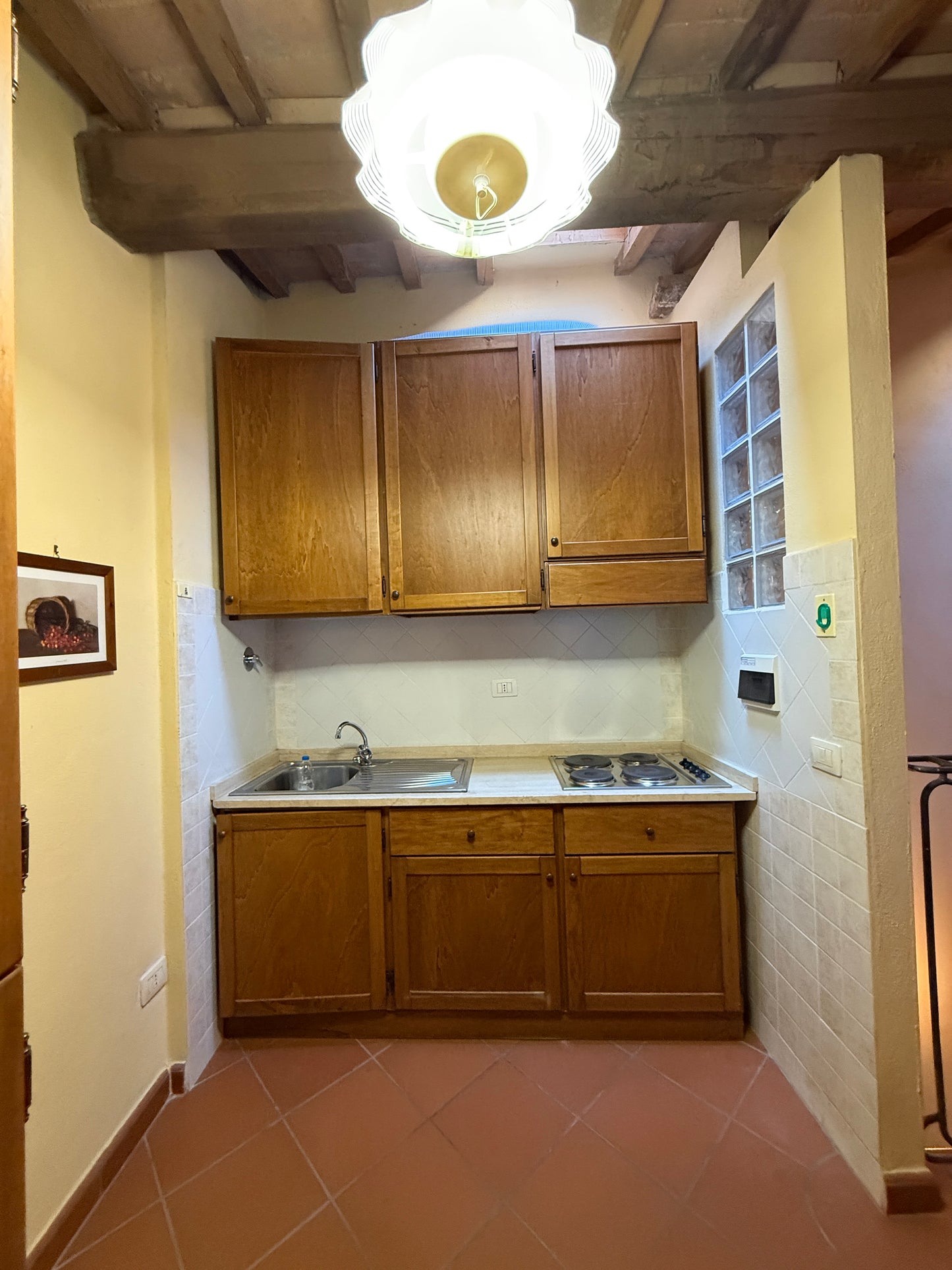 Charming Two-Room Apartment in the Historic Heart of the City on Via Soccini