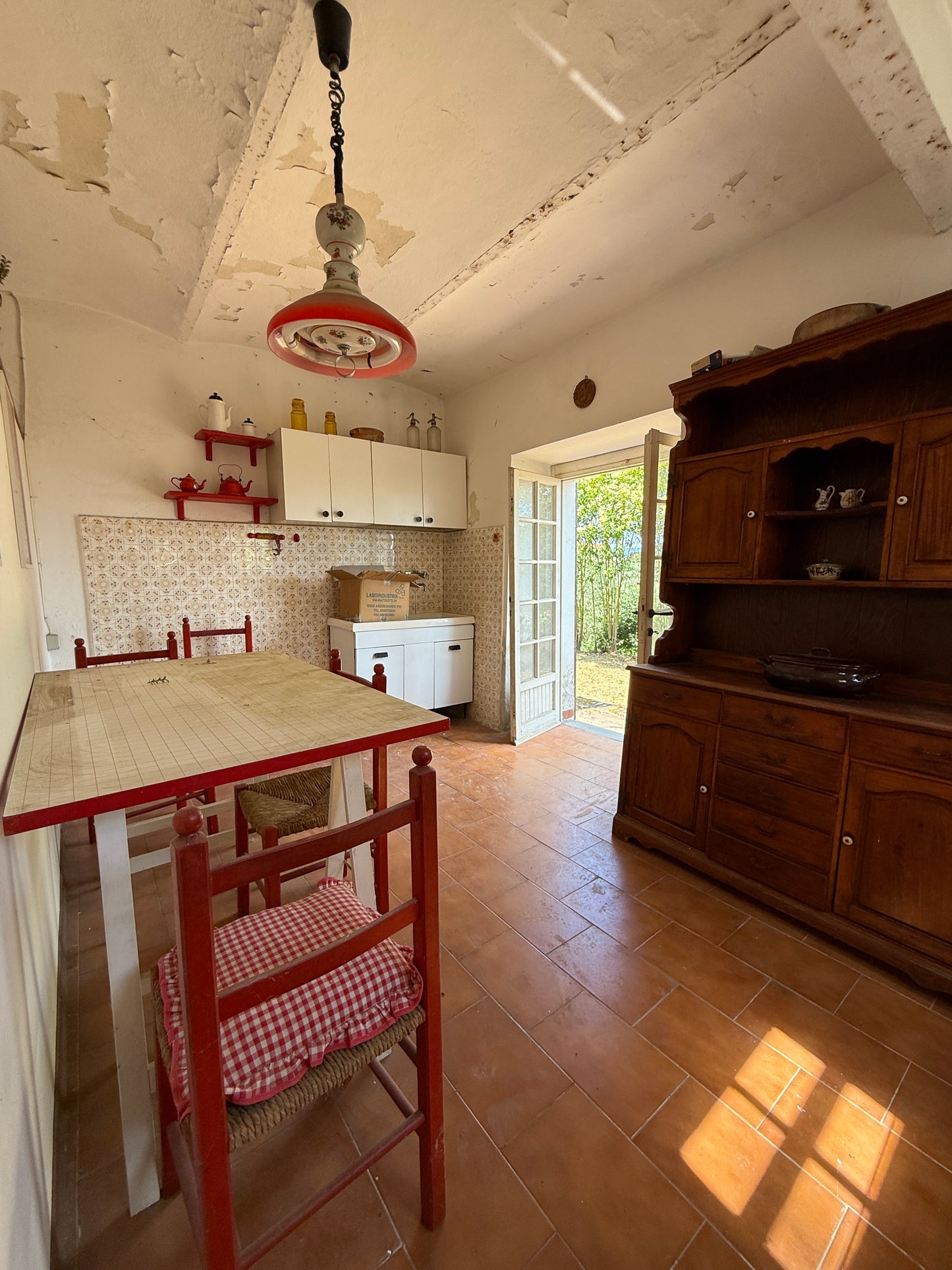 Villa near Arezzo centre with wineyard