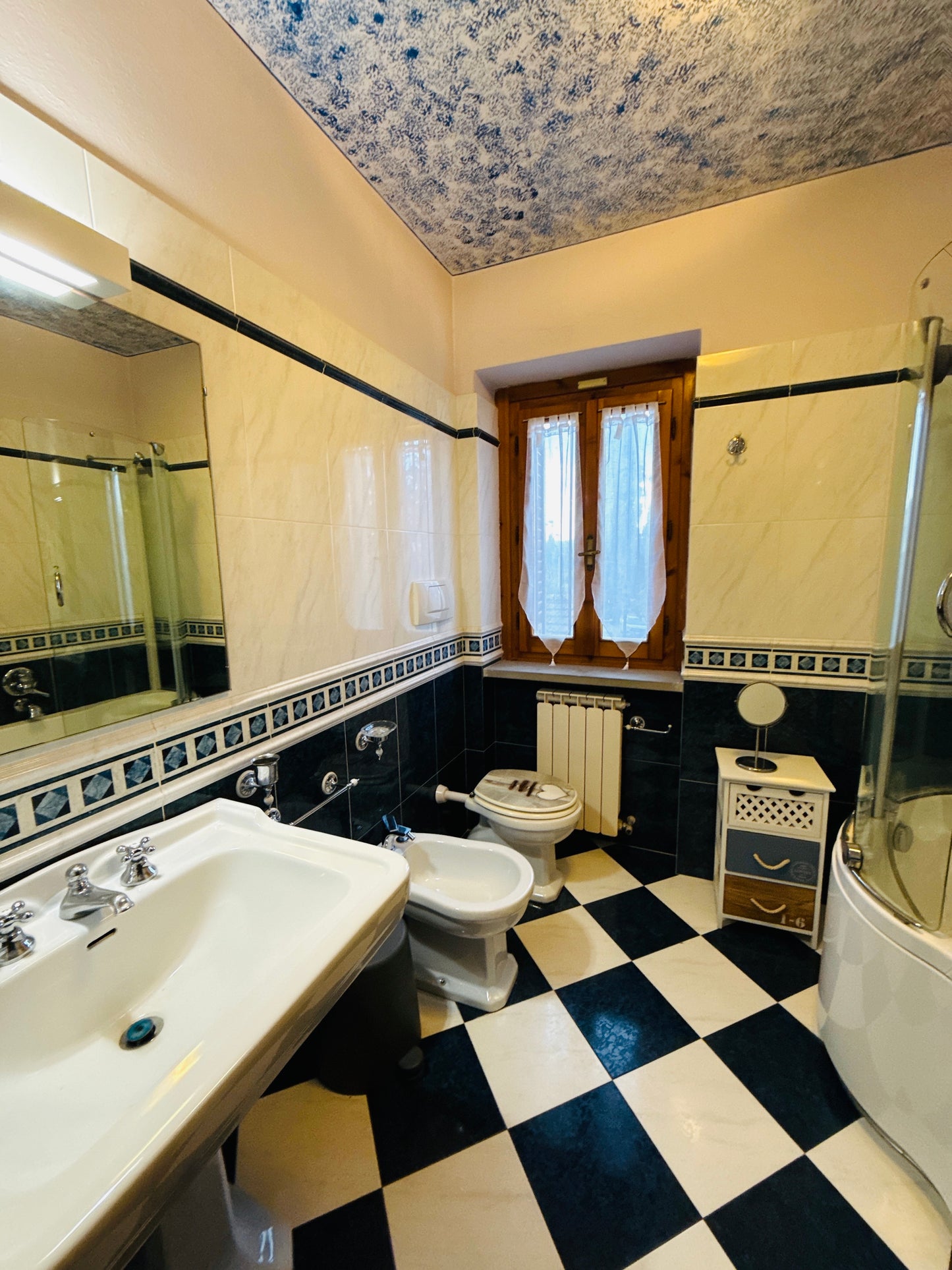 Stone house with two bedrooms NOT AVAILABLE