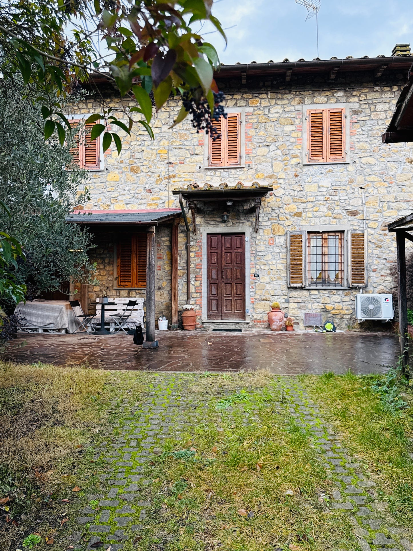 Stone house with two bedrooms NOT AVAILABLE