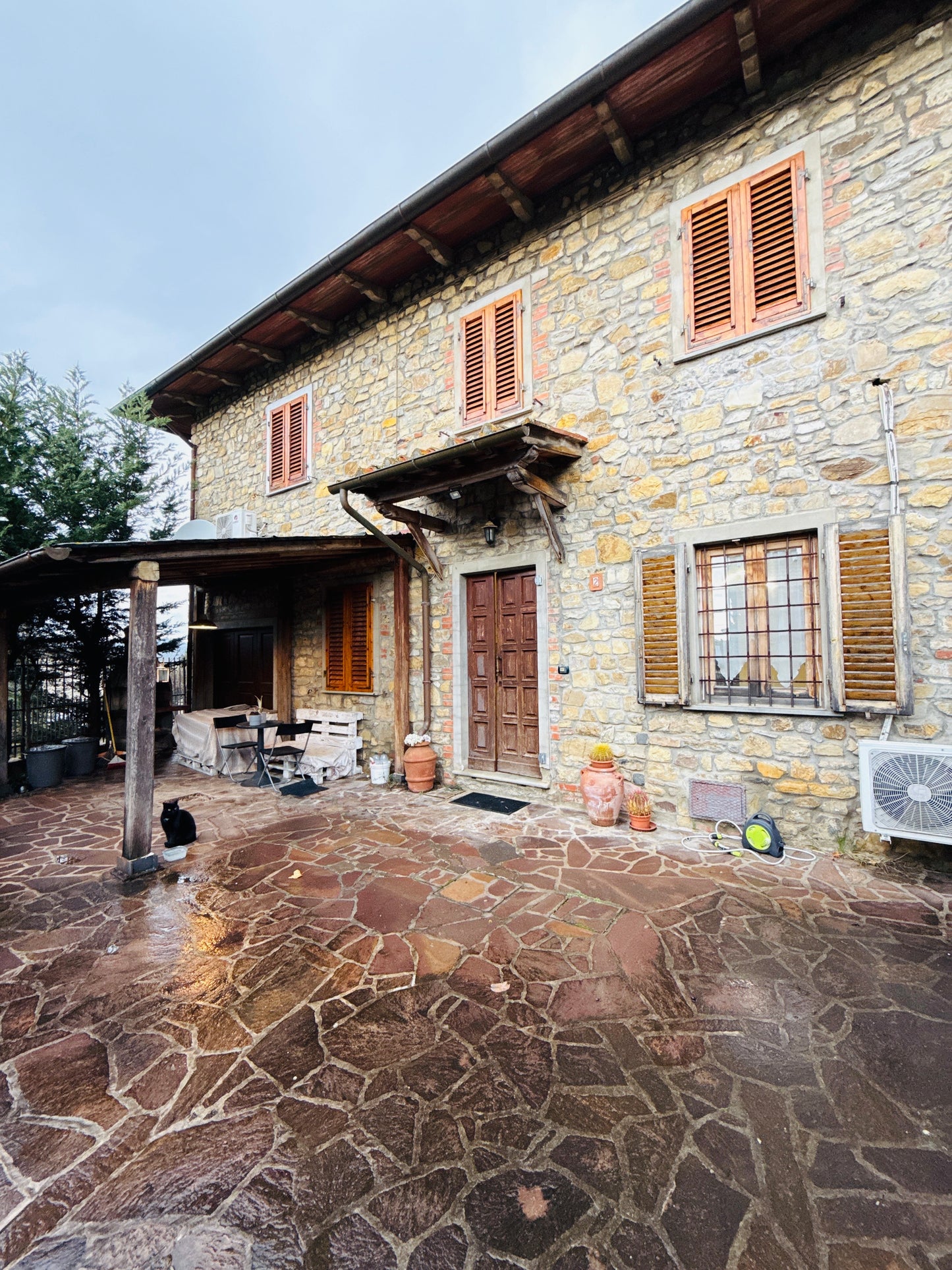 Stone house with two bedrooms NOT AVAILABLE