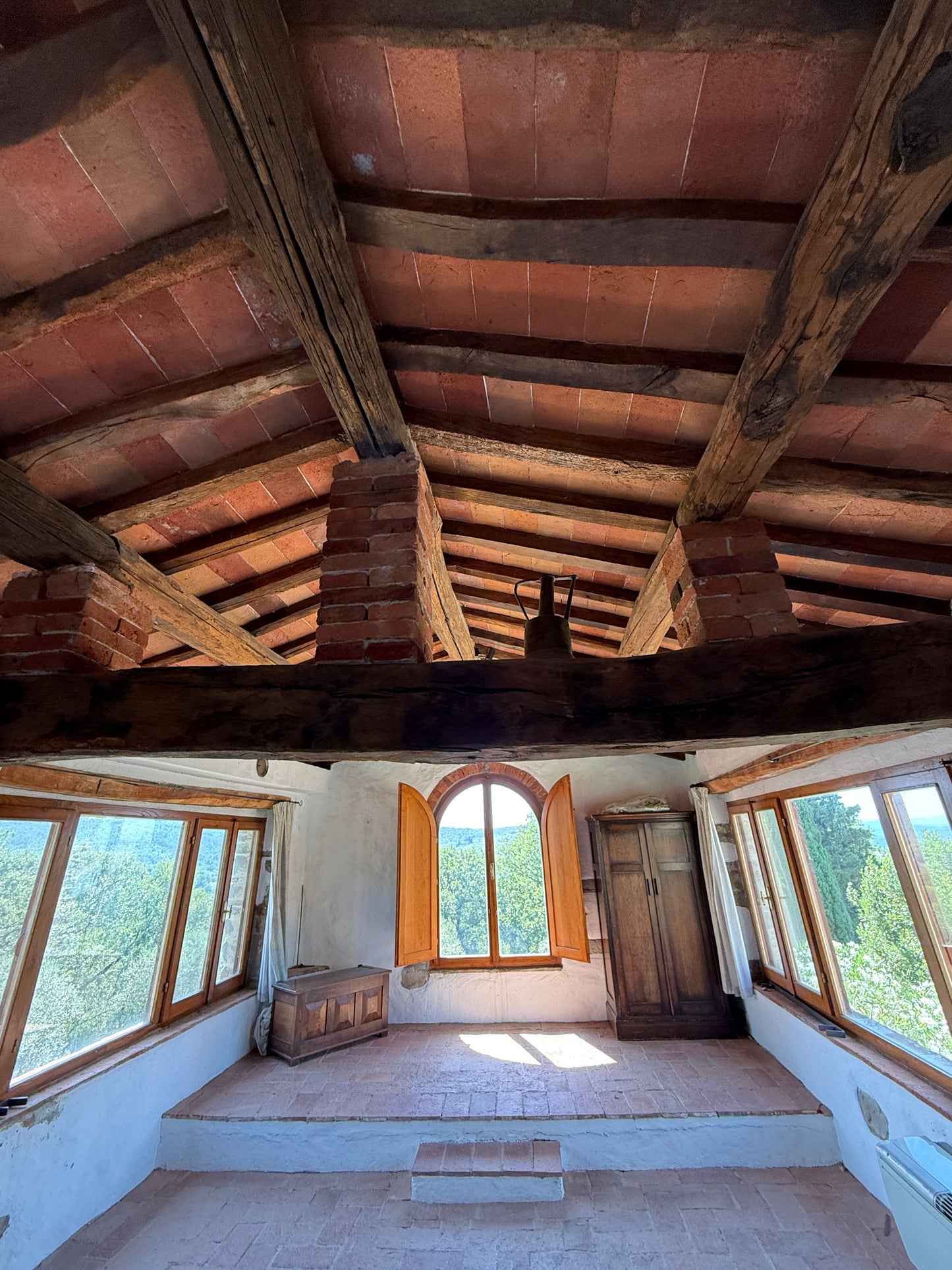 Charming Renovated Stone Barn with Pool