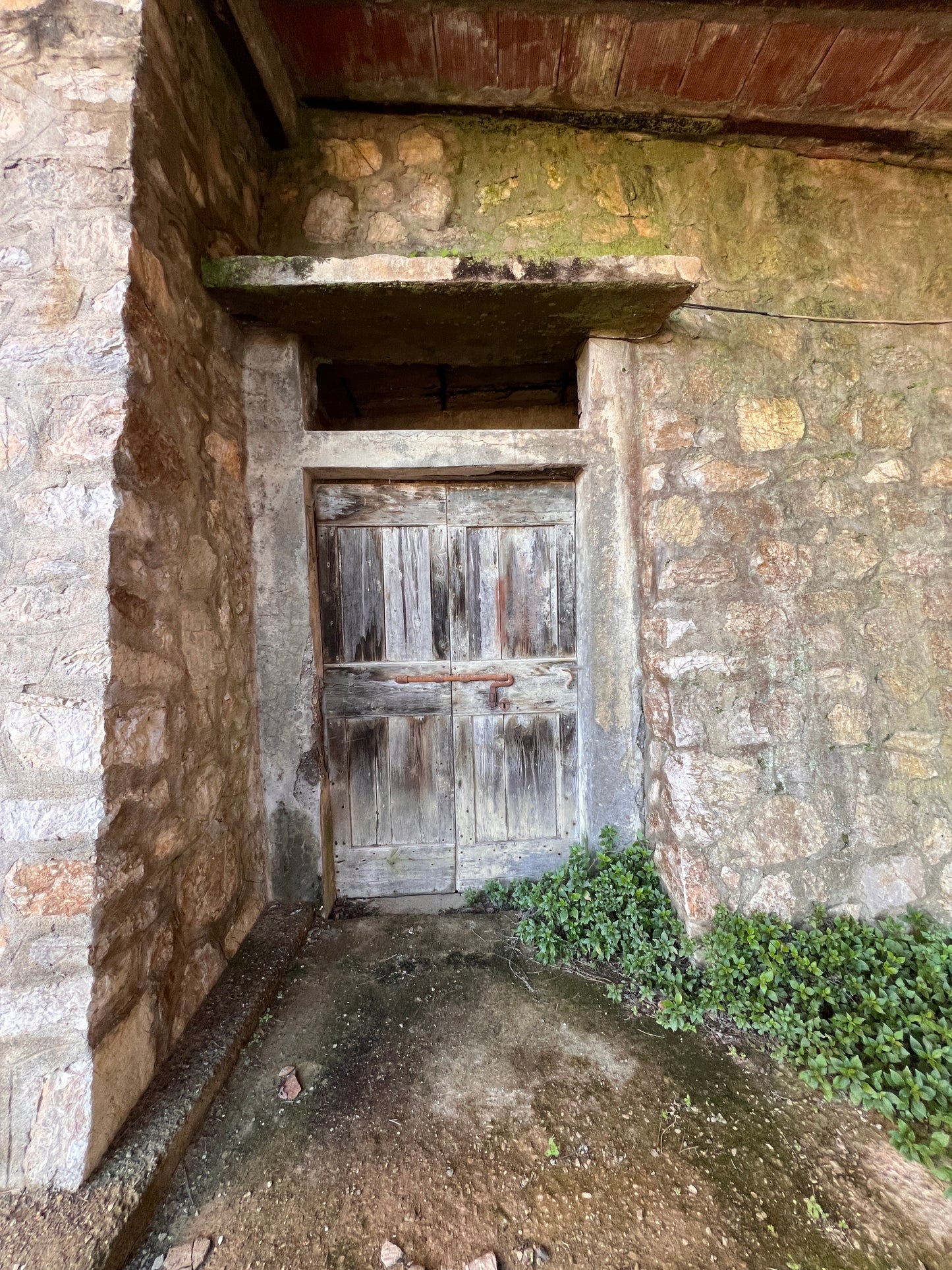 Old barn large seize