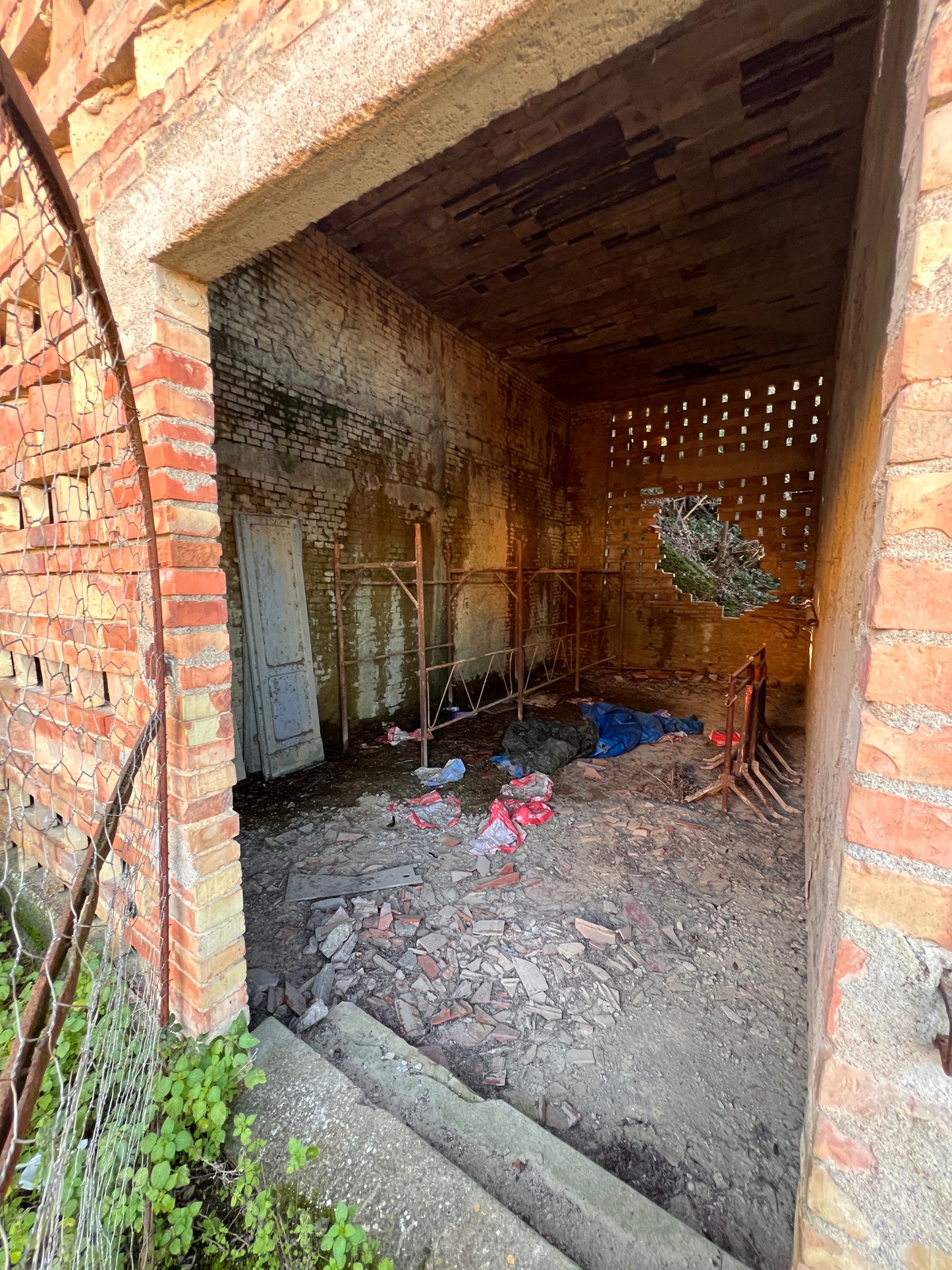 Old barn large seize