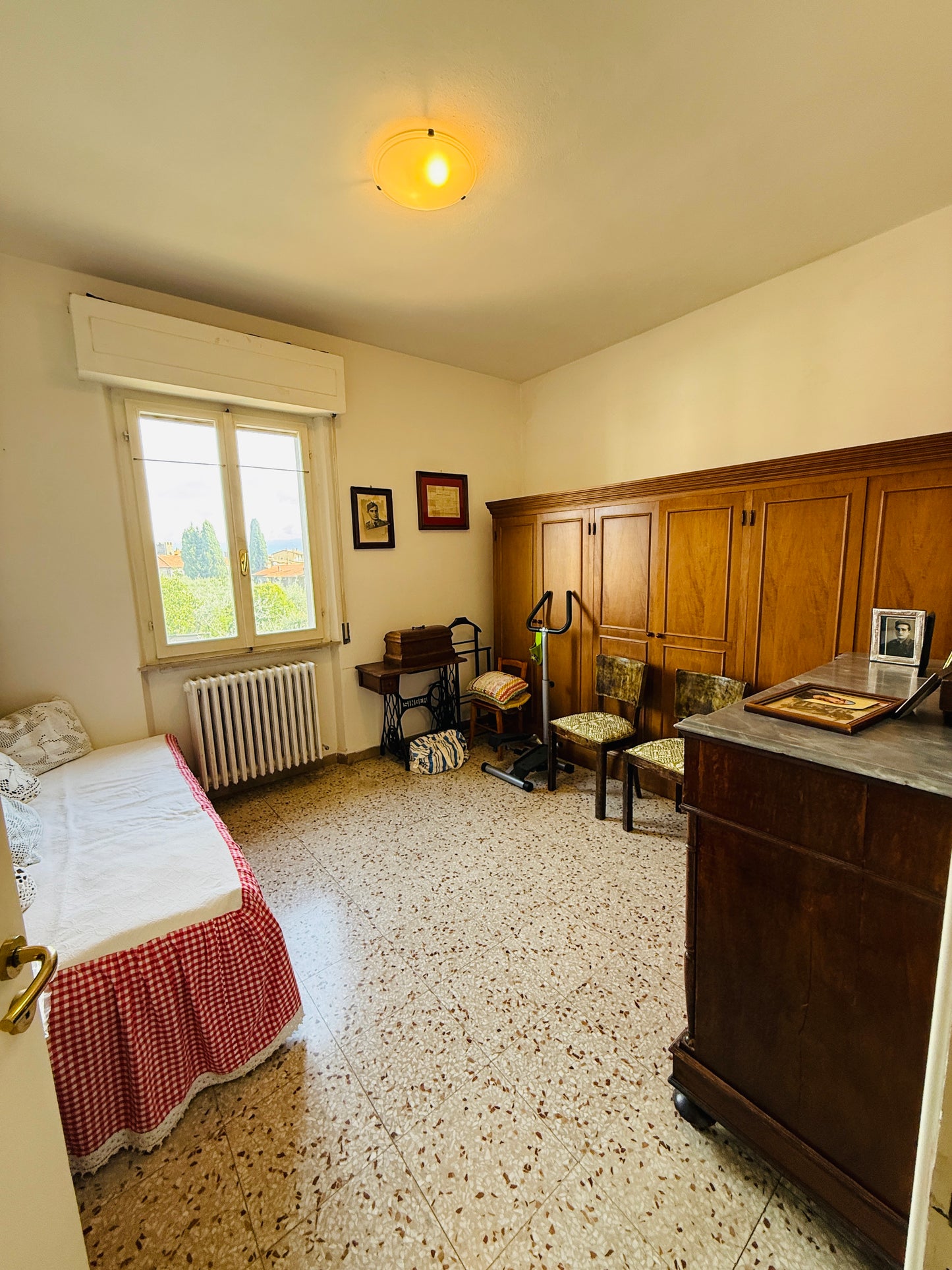 House for sale with garden and terrace