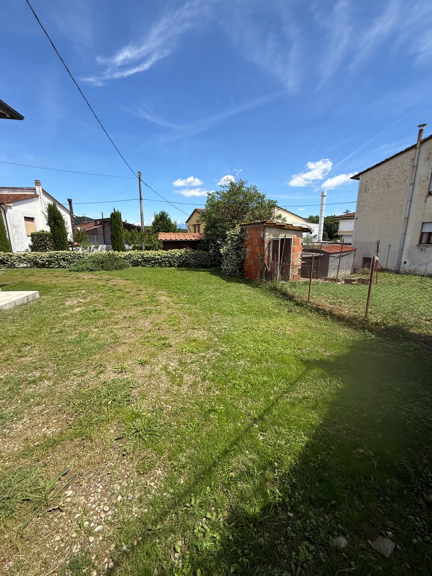 Renovated house 3 bedrooms , garage and garden