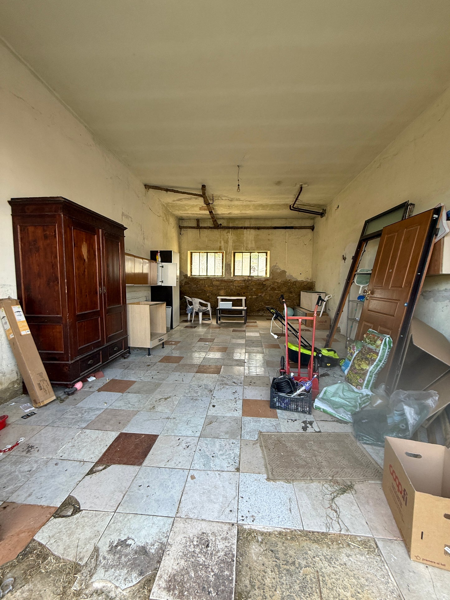 Renovated house 3 bedrooms , garage and garden