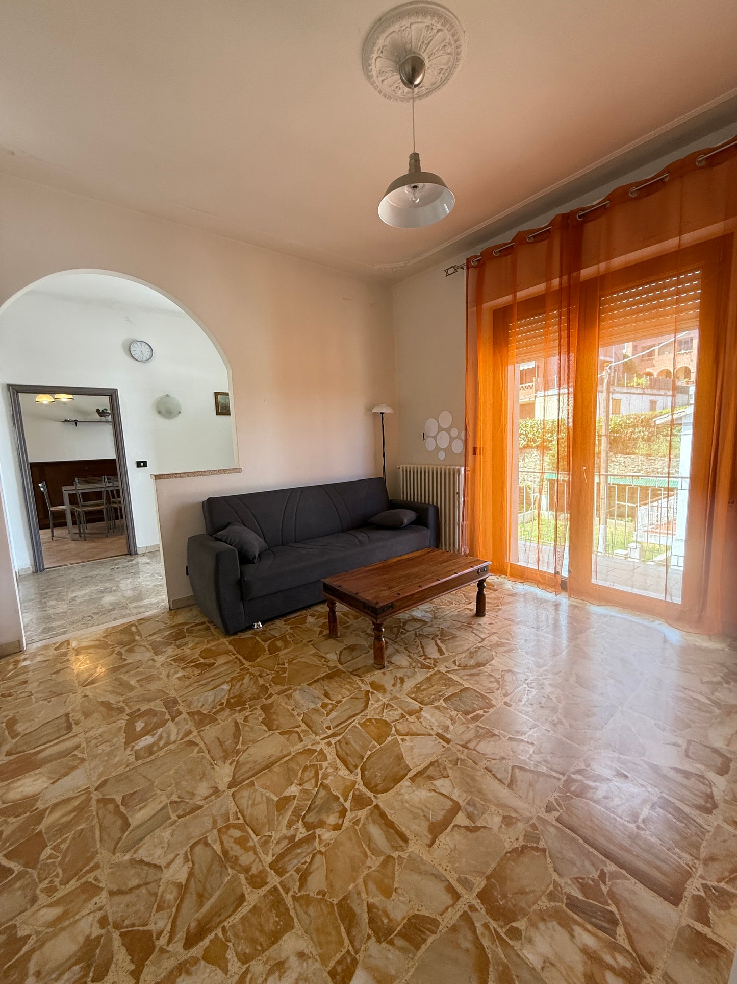 Renovated house 3 bedrooms , garage and garden