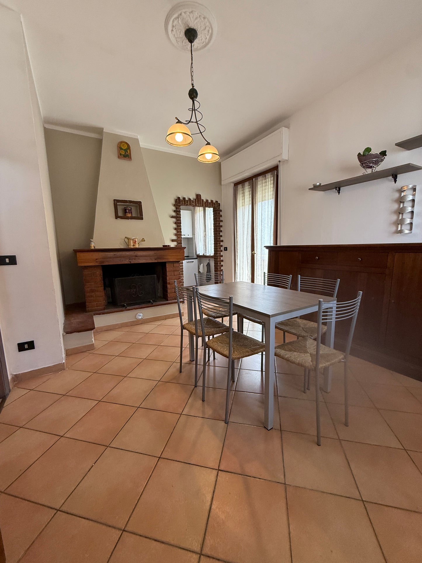 Renovated house 3 bedrooms , garage and garden