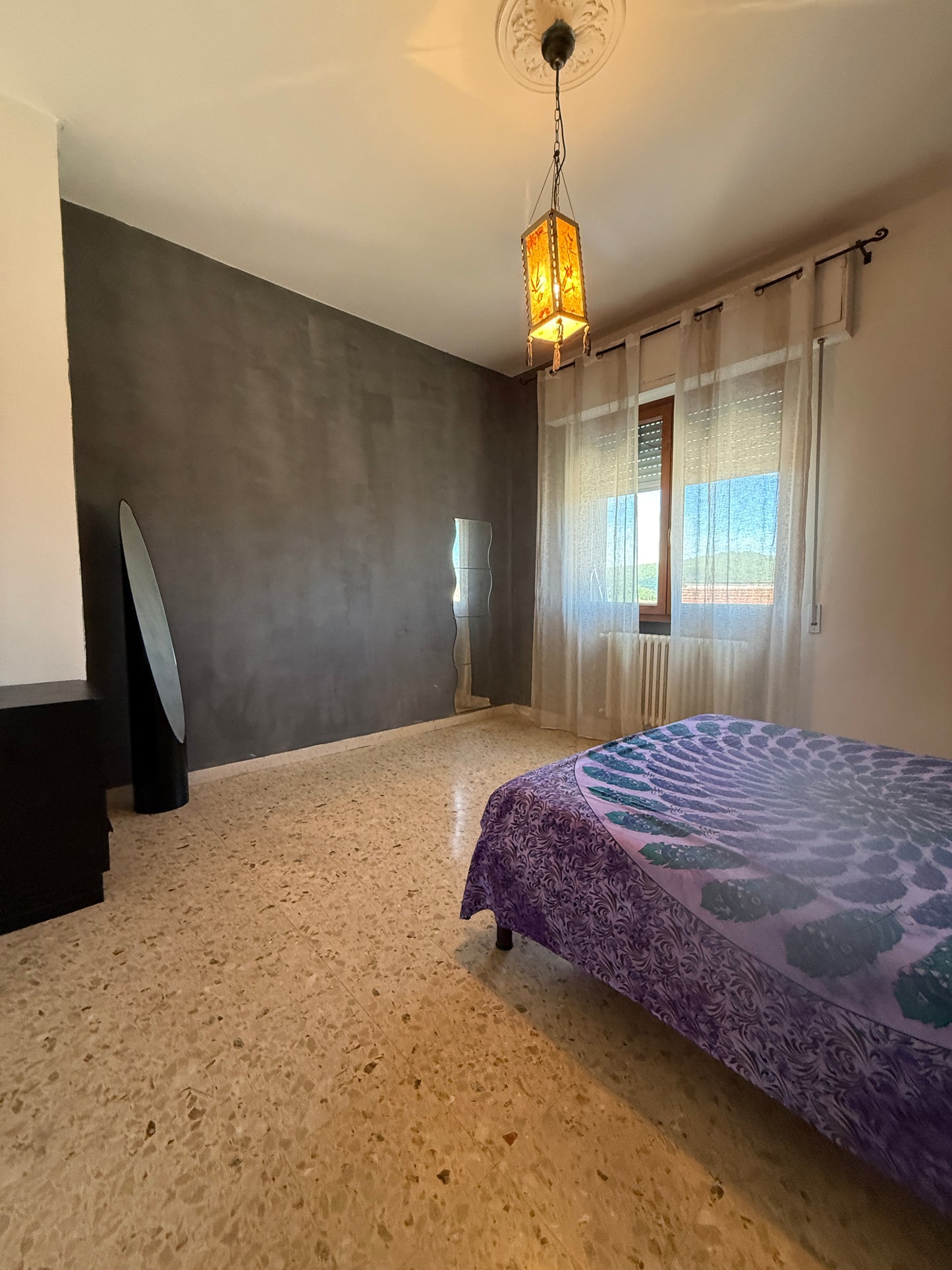 Renovated house 3 bedrooms , garage and garden