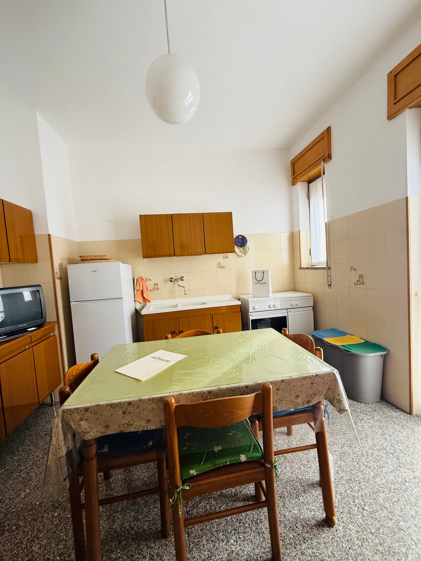 Detached House for Sale - Plenty of Space and Comfort