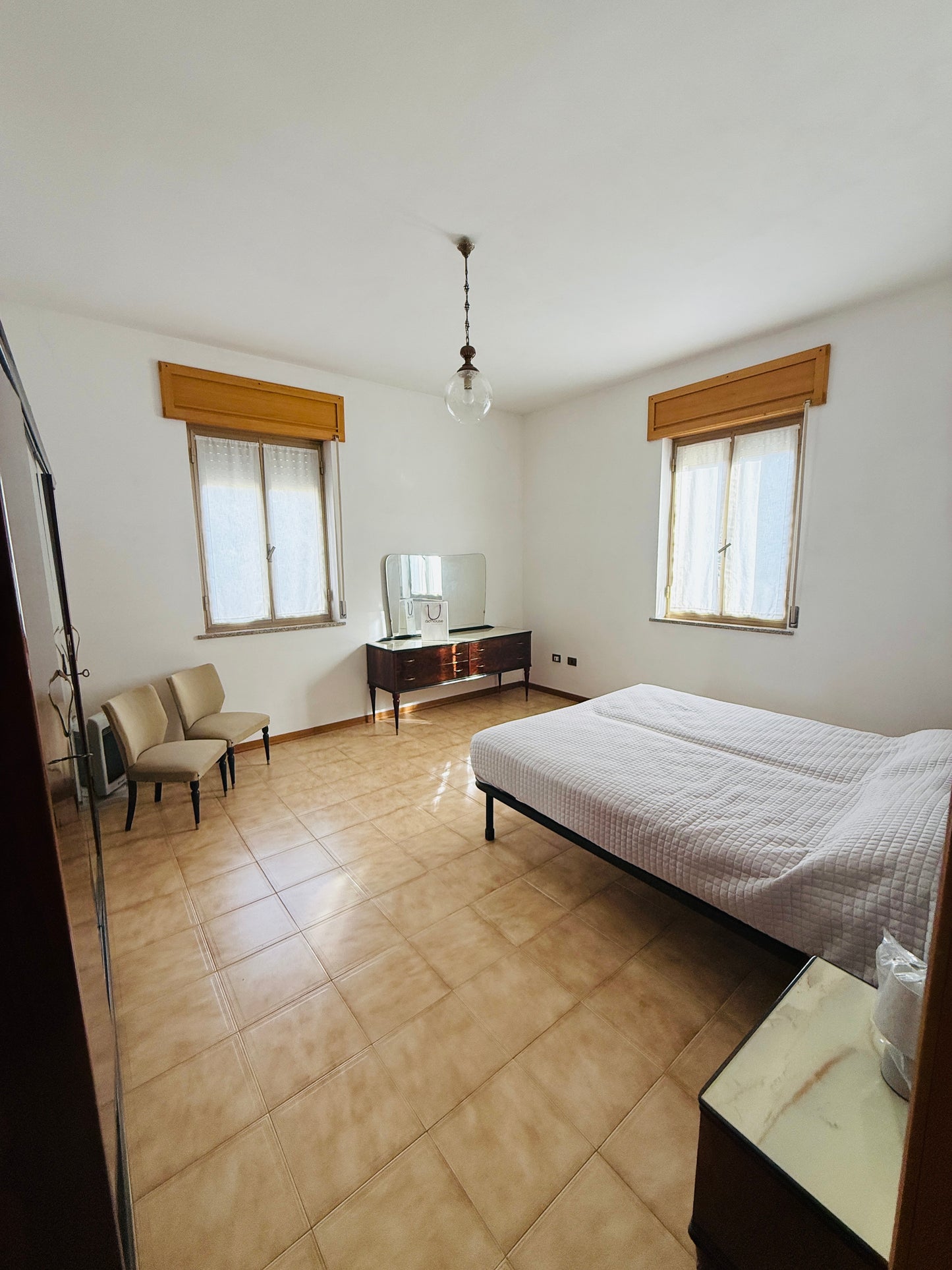 Detached House for Sale - Plenty of Space and Comfort