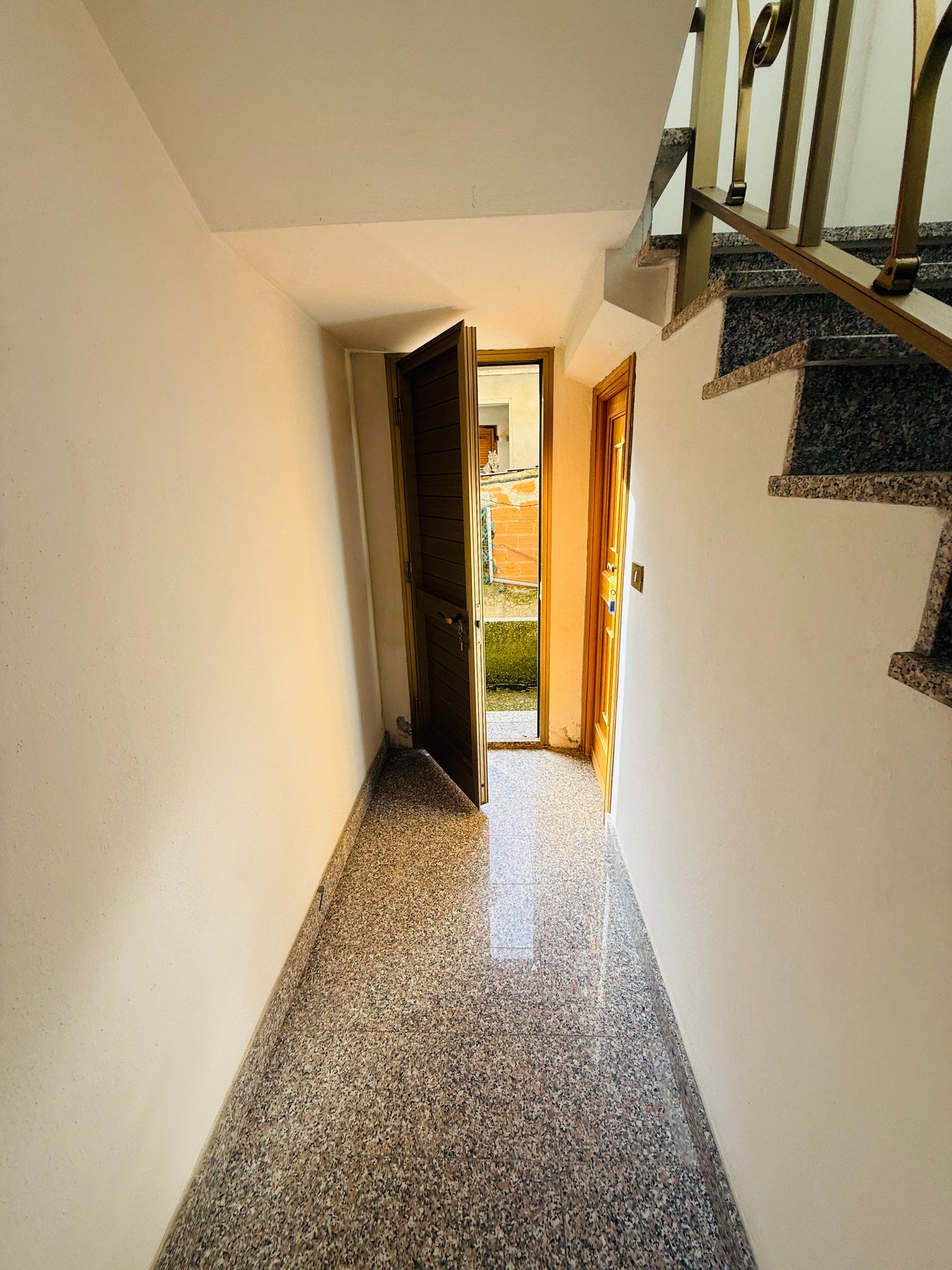 Detached House for Sale - Plenty of Space and Comfort