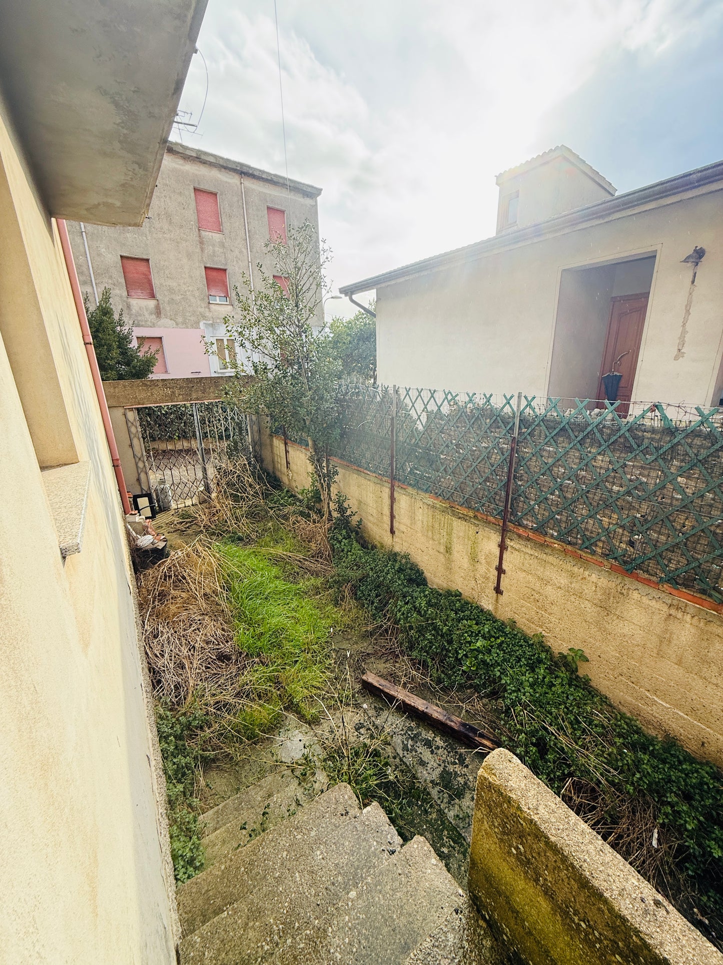Detached House for Sale - Plenty of Space and Comfort