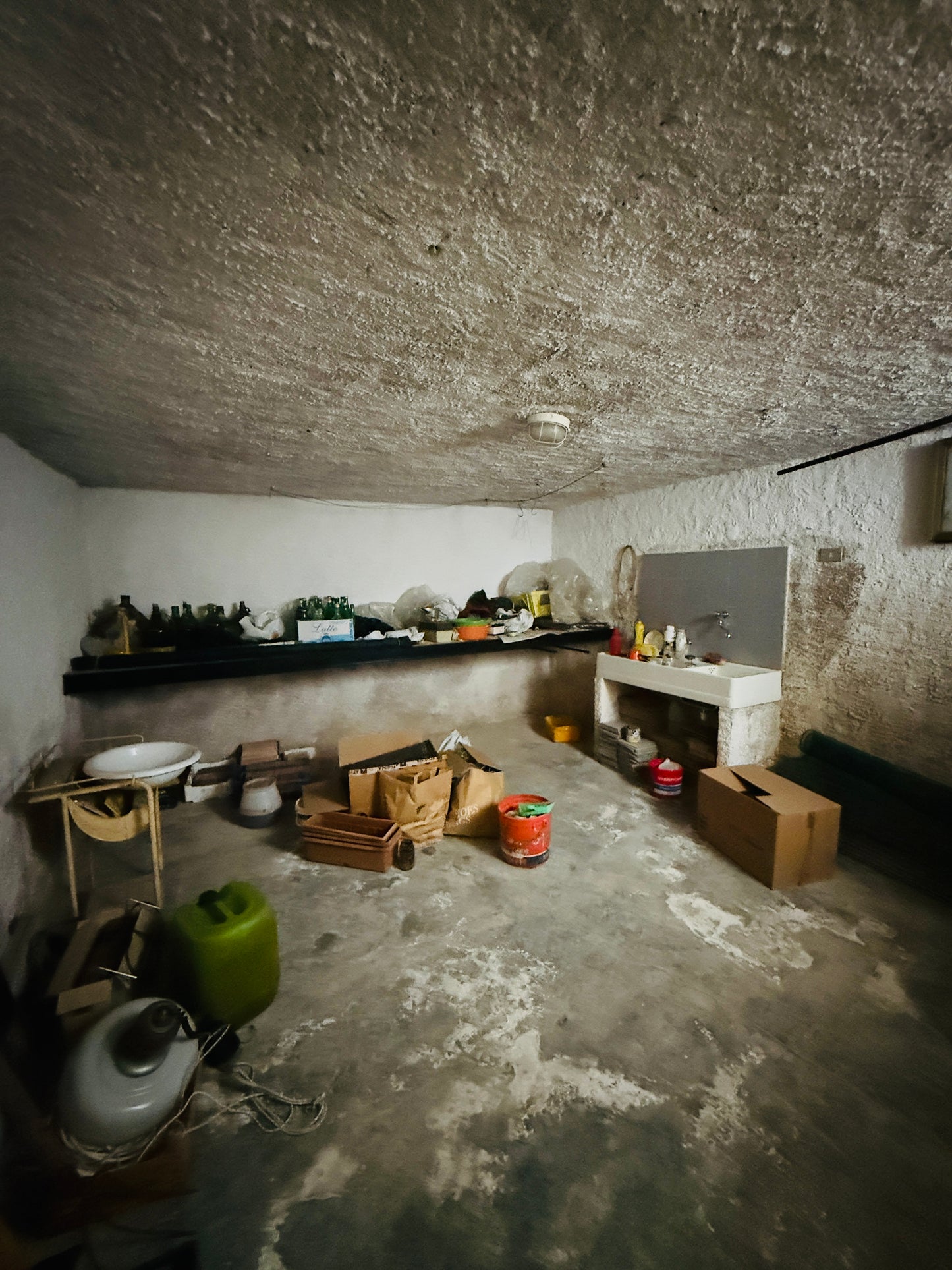 Detached House for Sale - Plenty of Space and Comfort