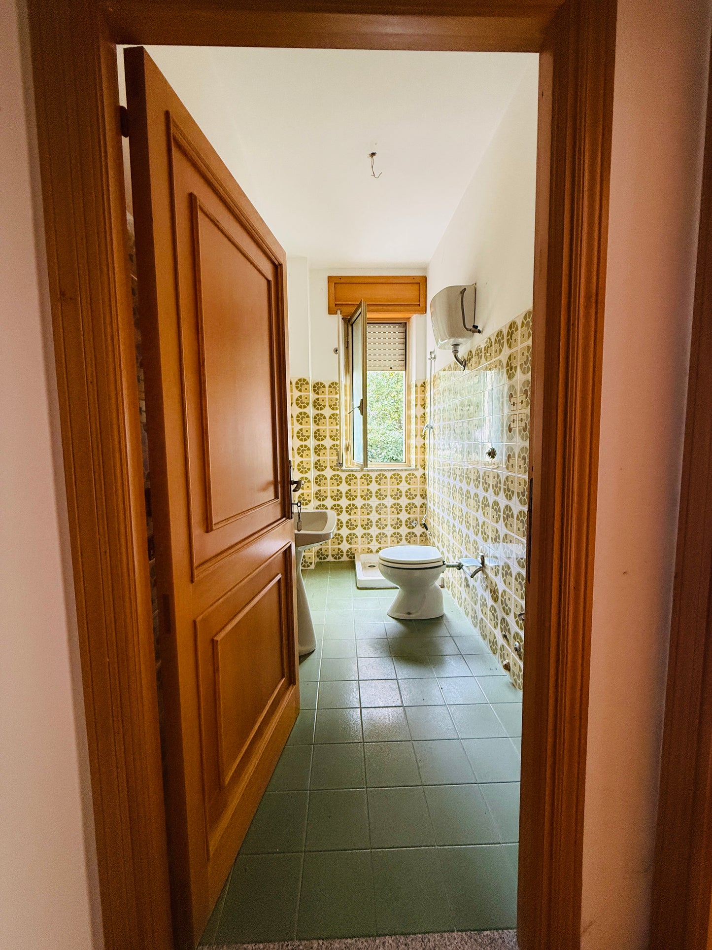 Detached House for Sale - Plenty of Space and Comfort