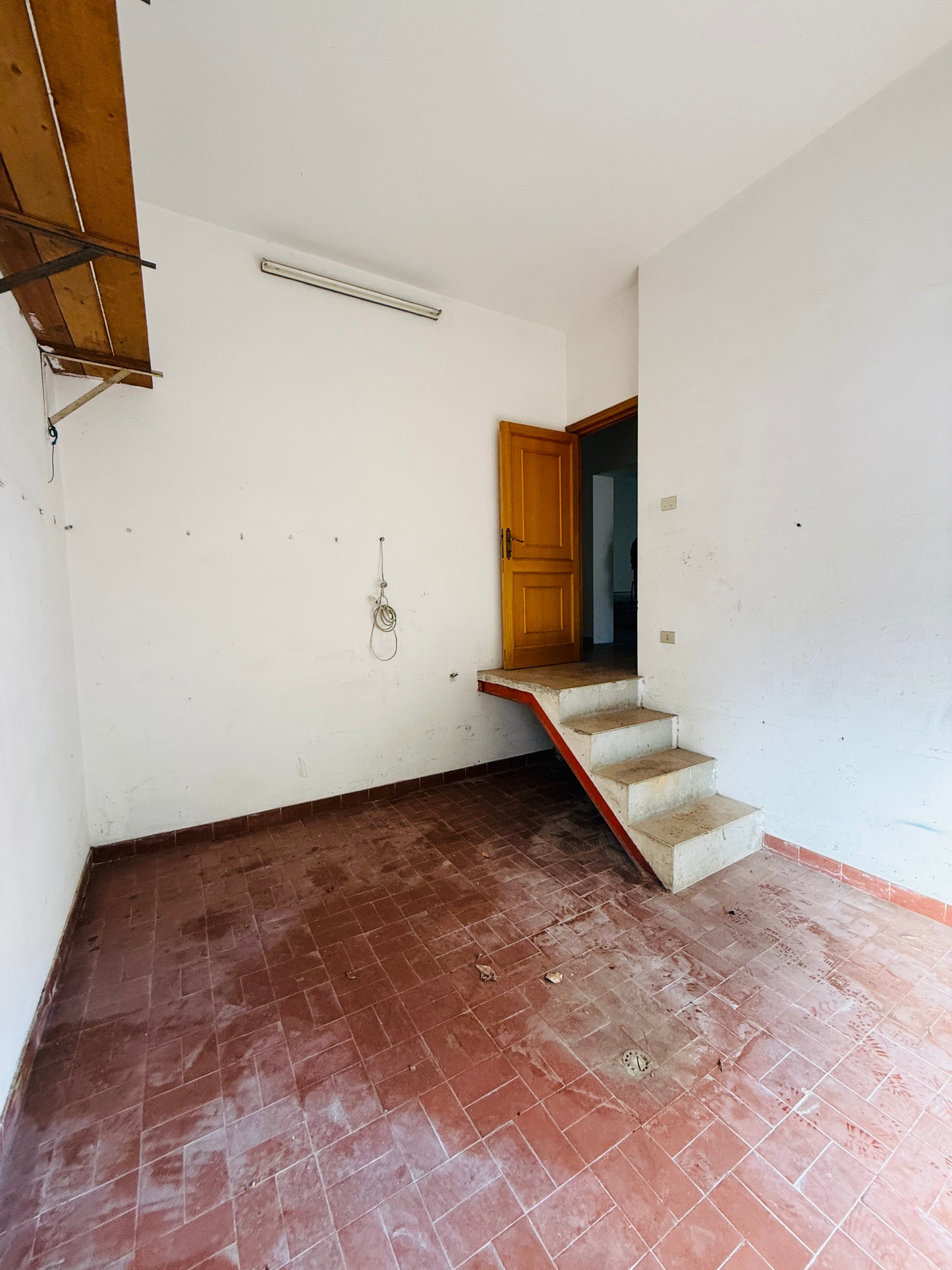 Detached House for Sale - Plenty of Space and Comfort