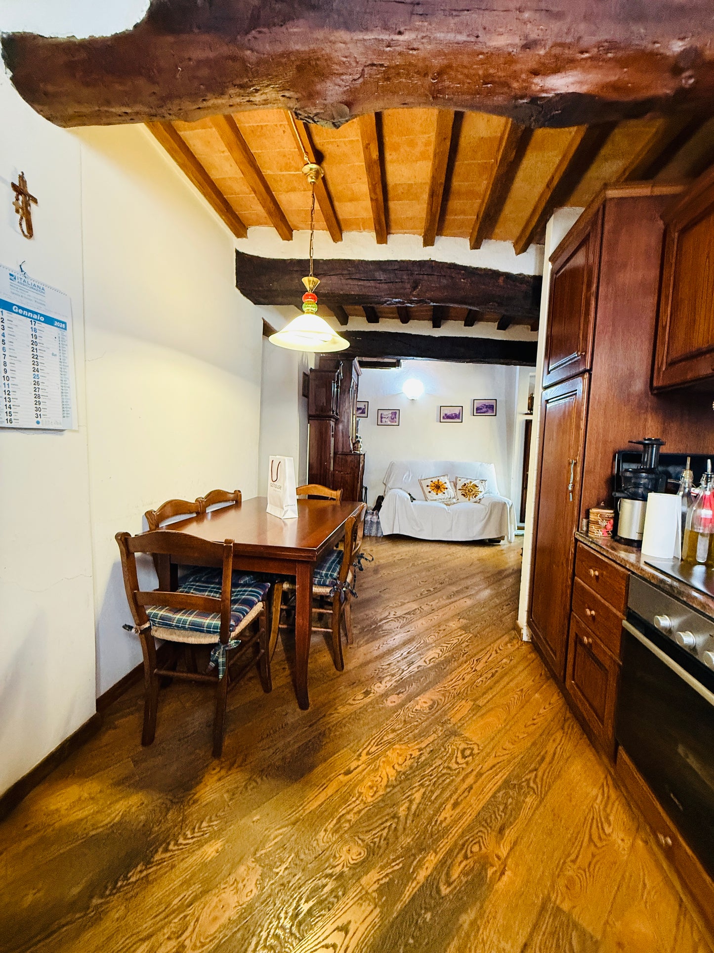 Typical Tuscan apartment ready to move into