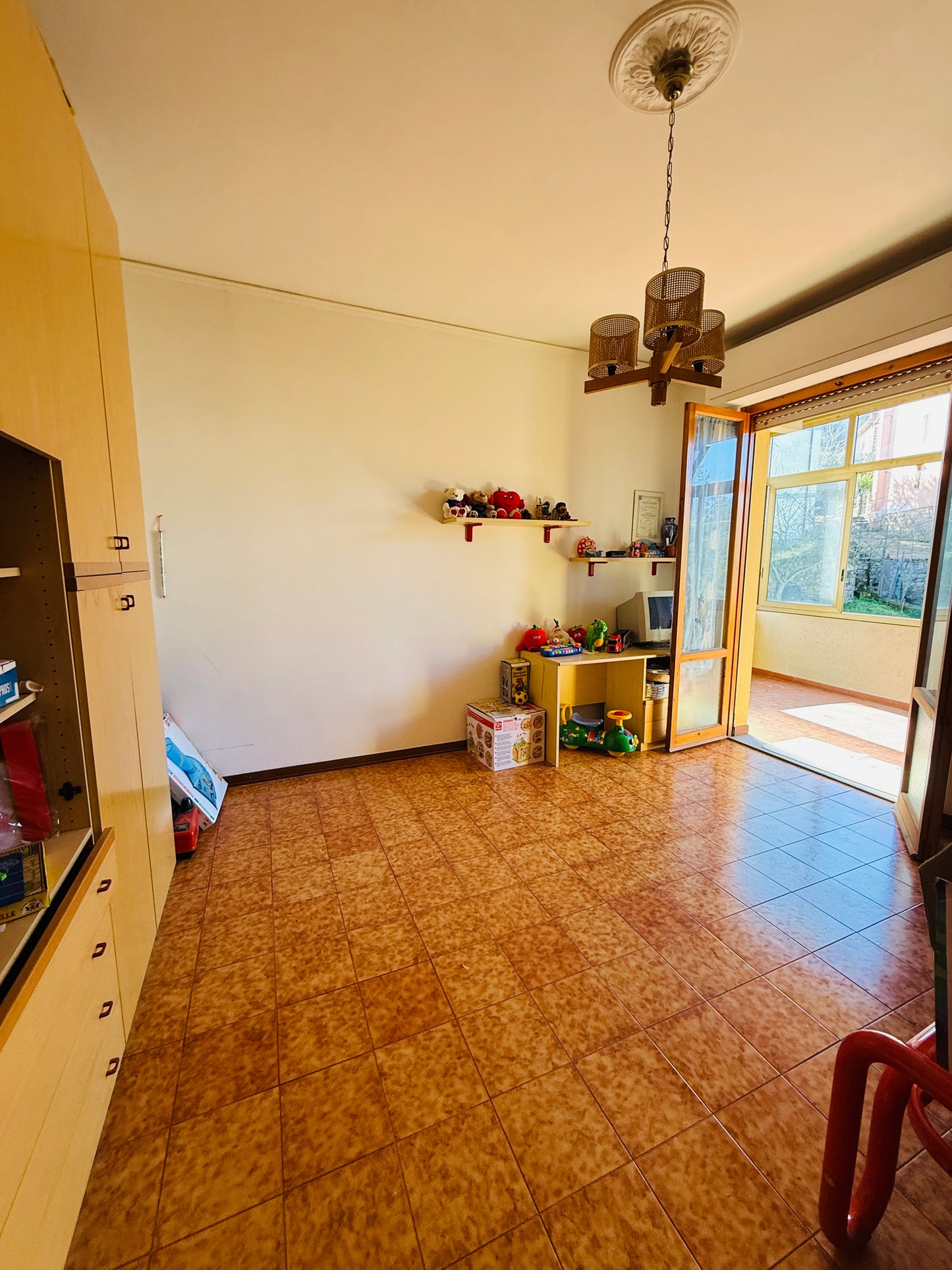 Apartment in a residential area with three bedrooms and two bathrooms