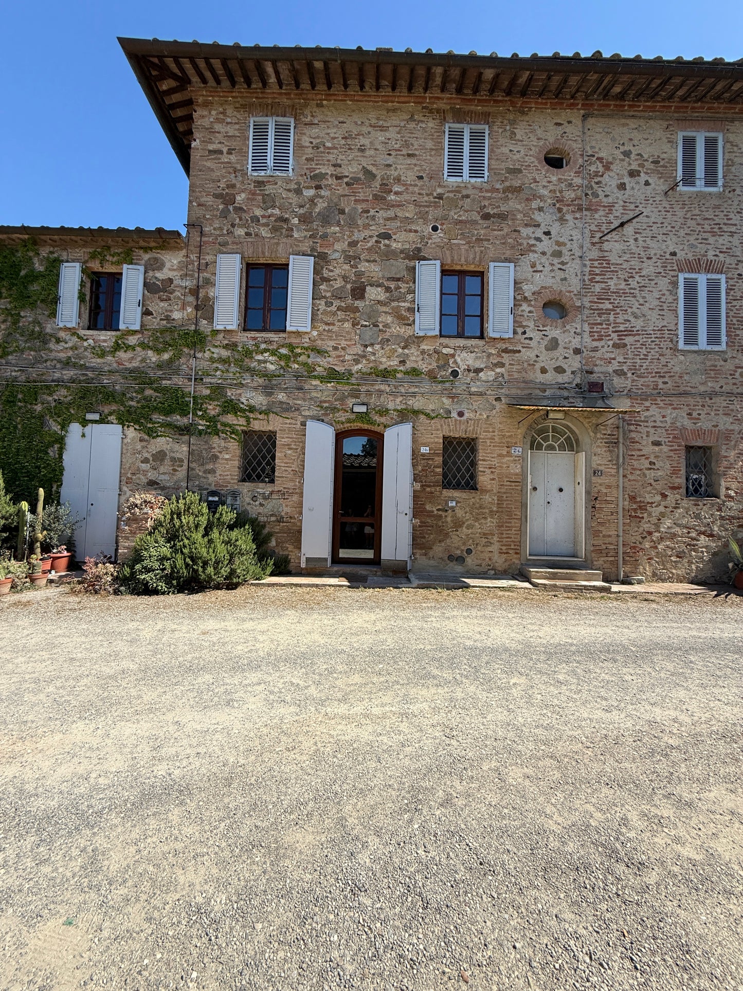 Farm with vineyard in Castelnuovo Berardenga - Siena
