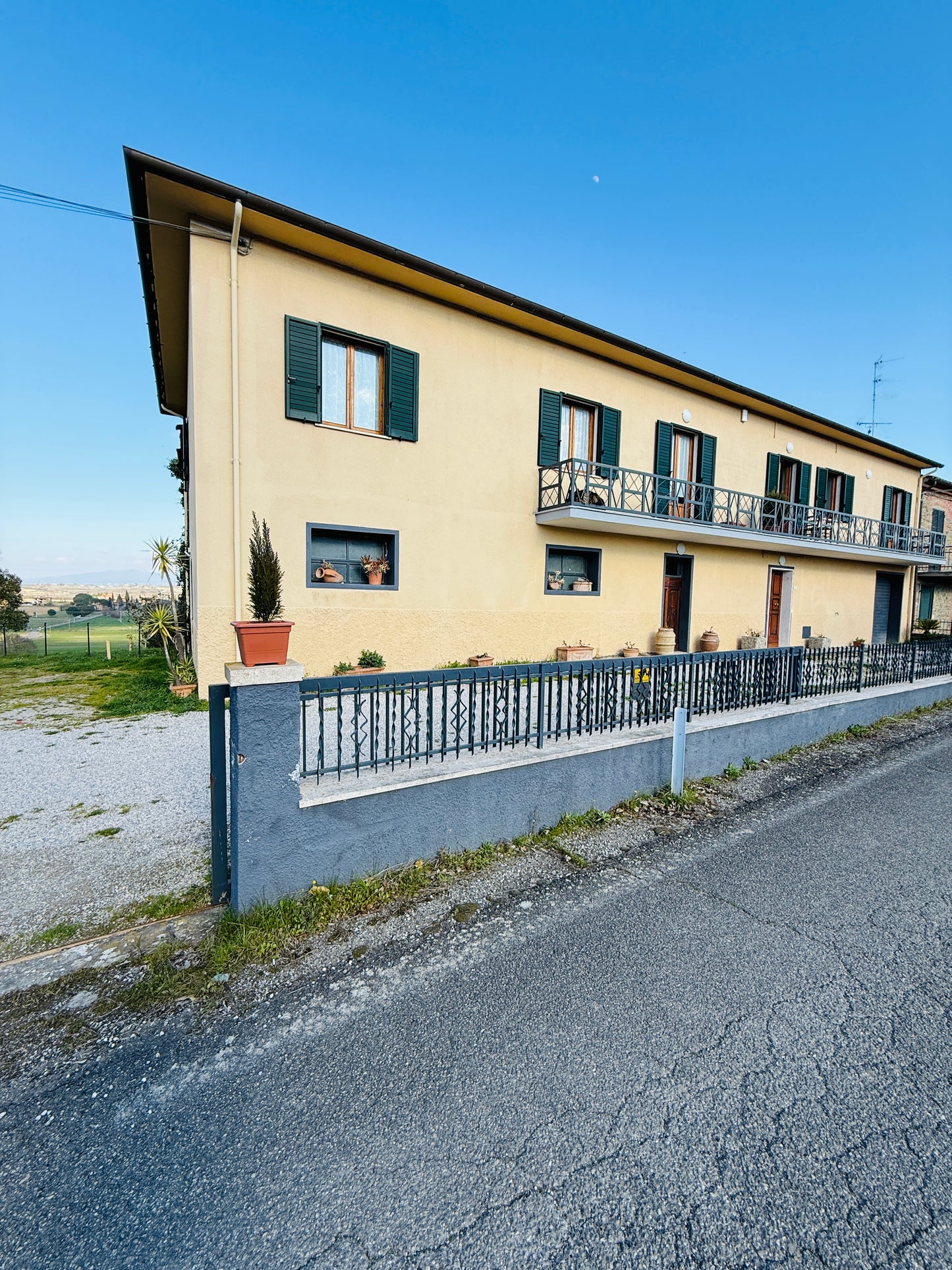Detached house in Lucignano, in the countryside near amenities