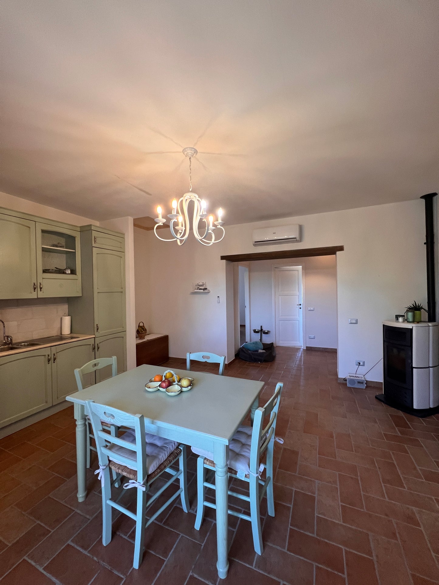 Apartment with one bedroom among the olive groves