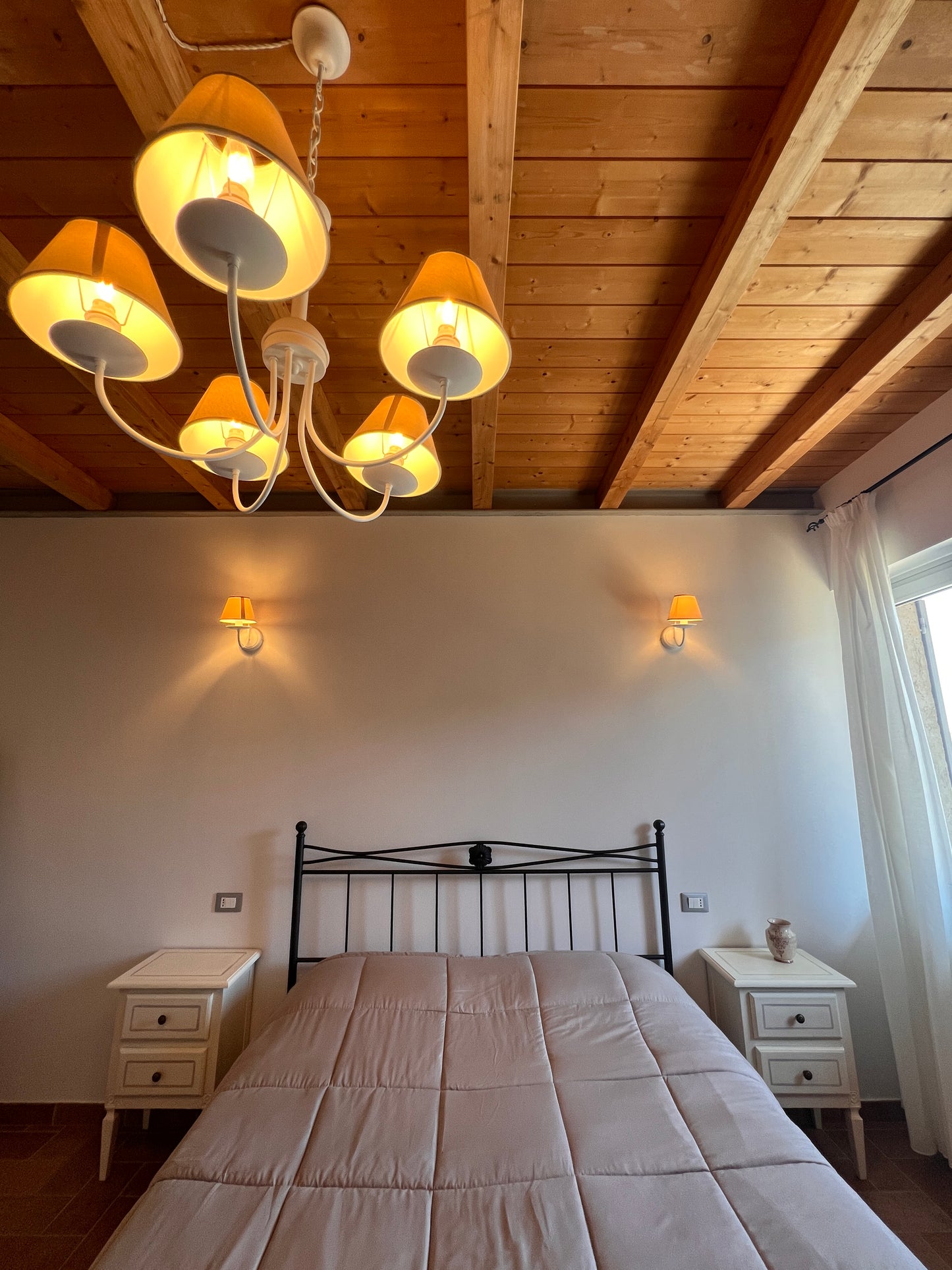 Apartment with one bedroom among the olive groves