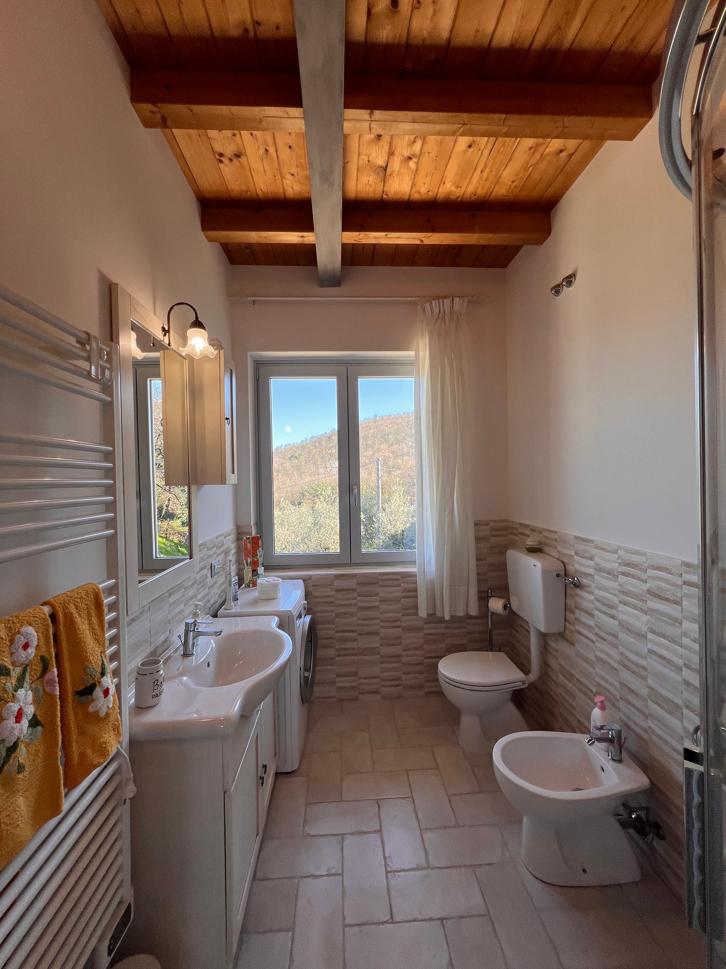 Apartment with one bedroom among the olive groves