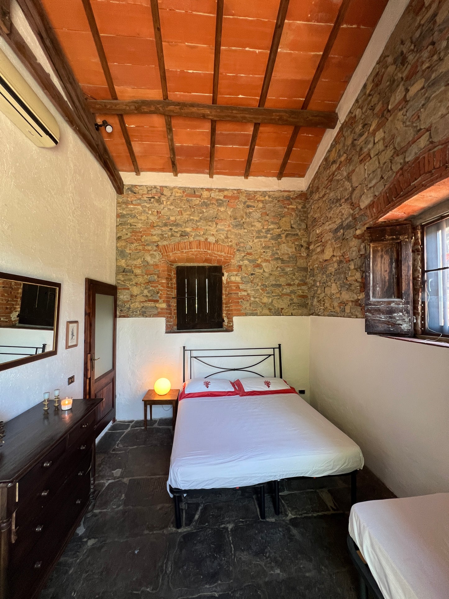 Charming stone house 4 bedrooms