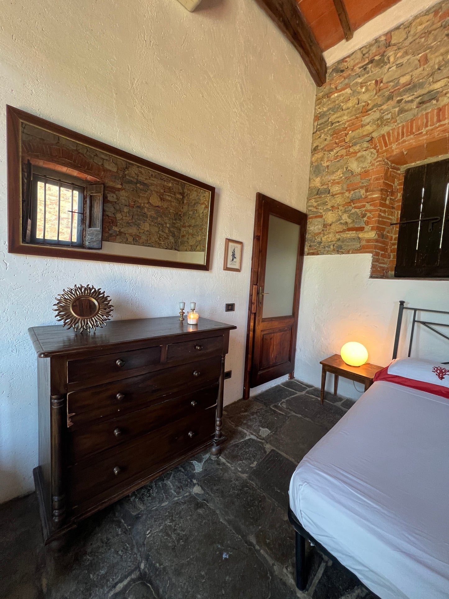 Charming stone house 4 bedrooms