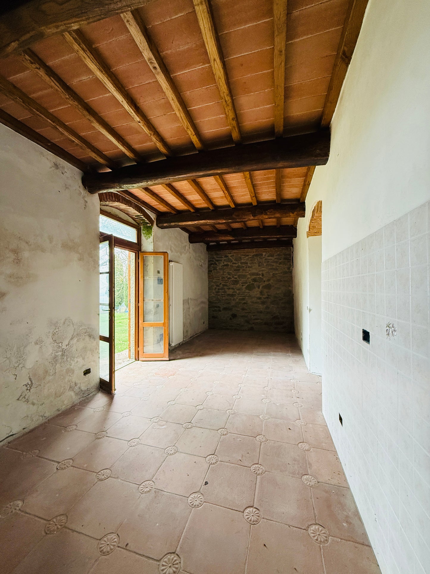 Stunning property in Tuscany: a unique opportunity surrounded by nature