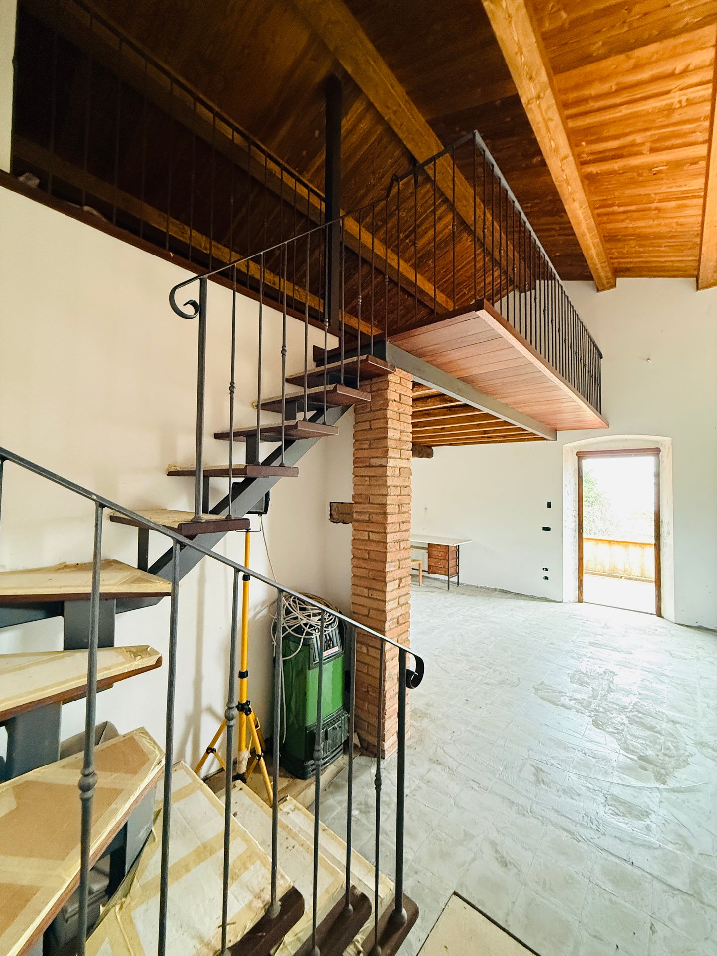 Stunning property in Tuscany: a unique opportunity surrounded by nature