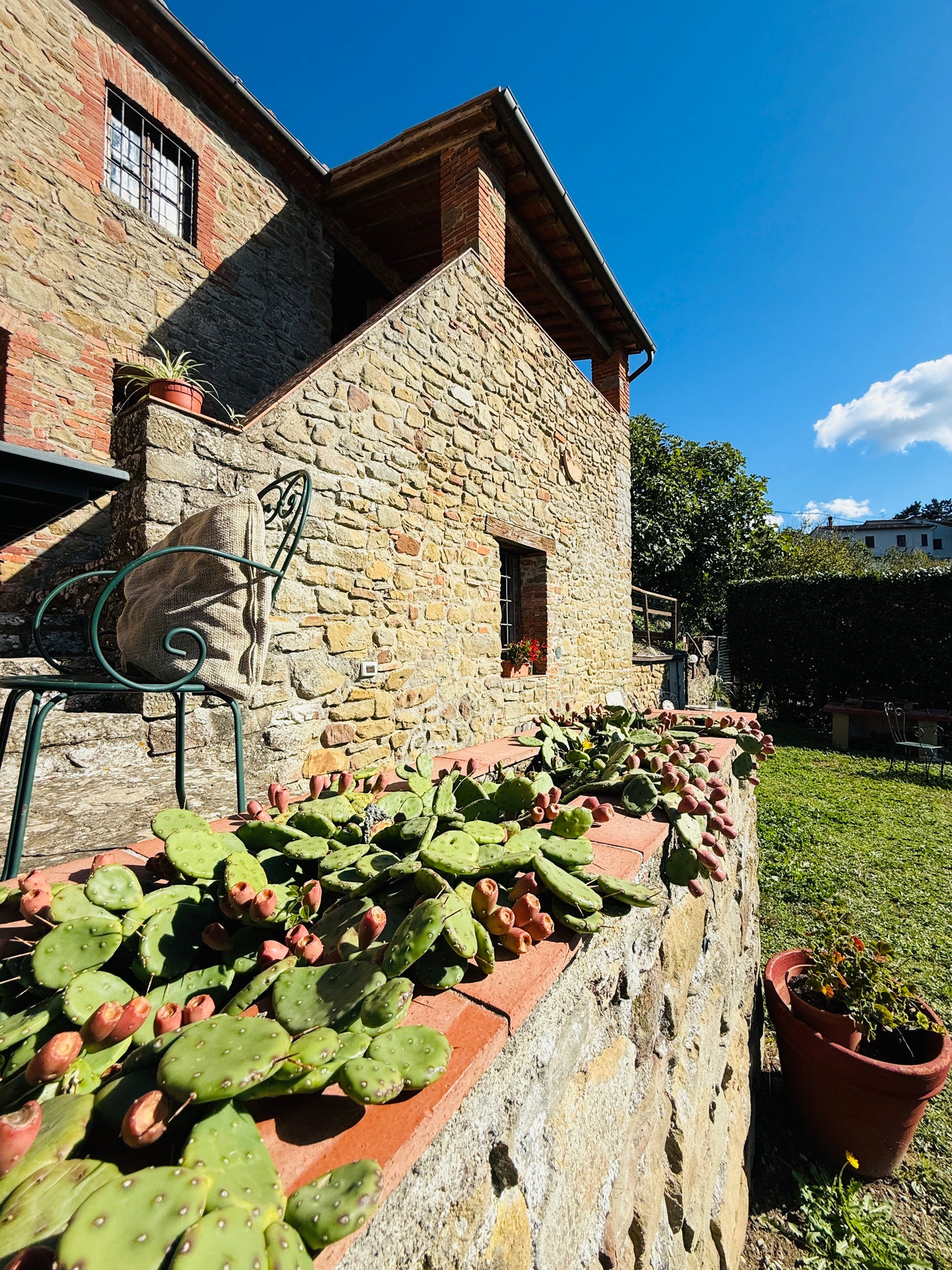 SOLD House in a village with swimming pool and view